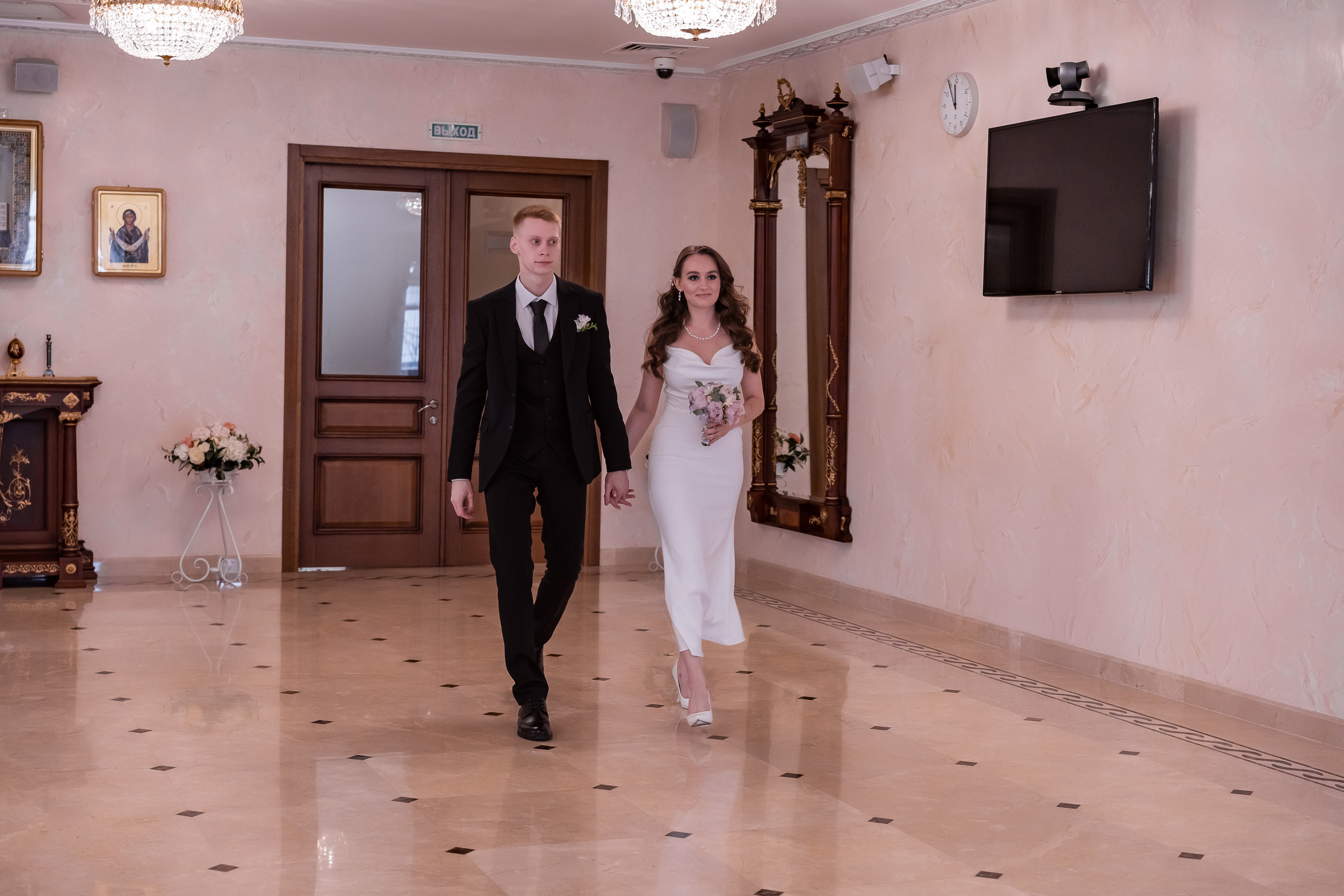 Свадебная прогулка в парке Горького. Портретный фотограф Олеся Владимирова в Москве