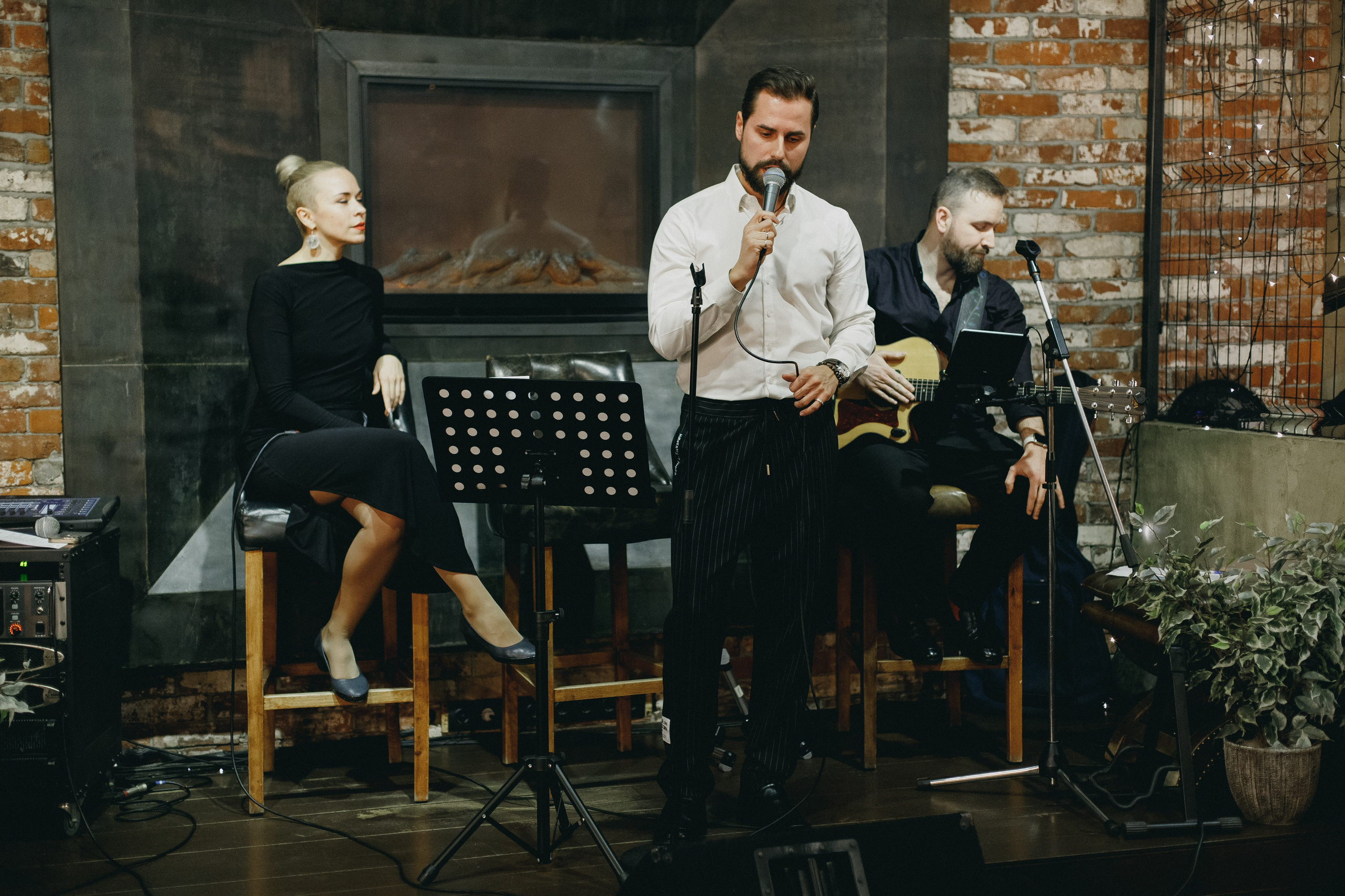 Музыкально-поэтический вечер с Иваном Засухиным. СВОИ. ФОТООТЧЕТЫ-СОБЫТИЯ-МЕСТА