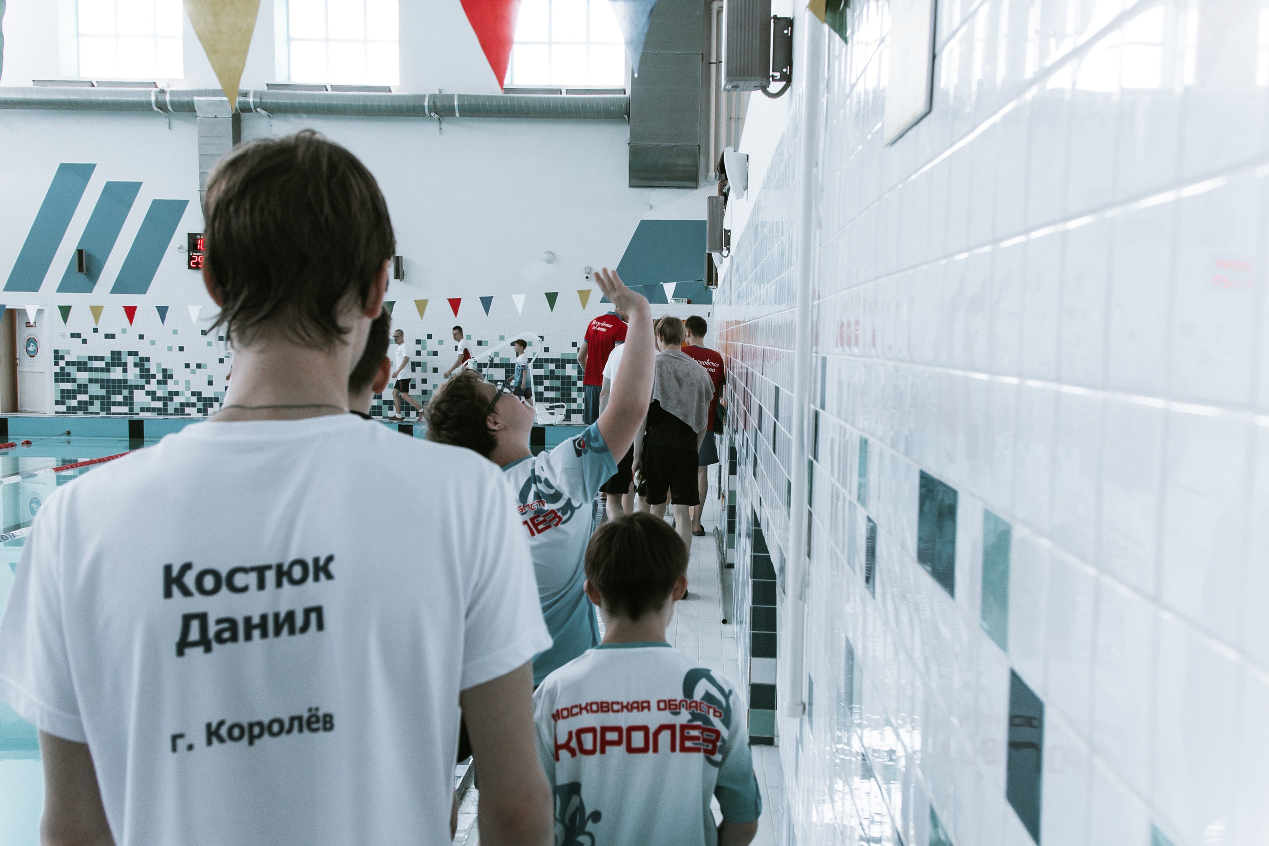 Репортажная спортивная фотосессия стадион Вымпел г. Королев спортивные соревнования чемпионов России по плаванию мая 2026. Юлия Егорова | Свадебный фотограф, семейный фотограф Москва, МО • Портреты • репортажи • день рождения • Love Story • дети