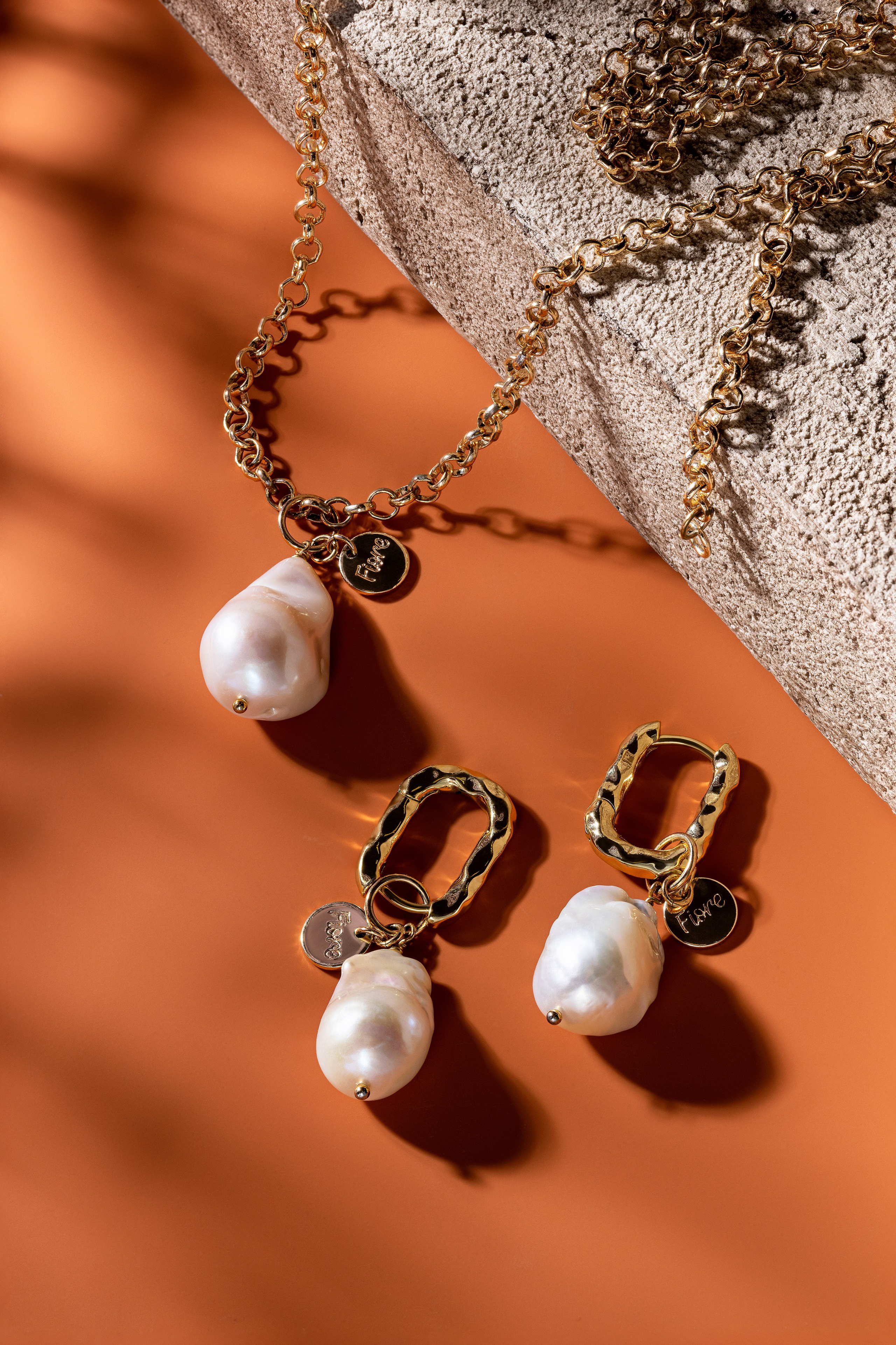 Украшения творчество. Предметная фотосъемка в Москве. Предметная фотостудия Москва