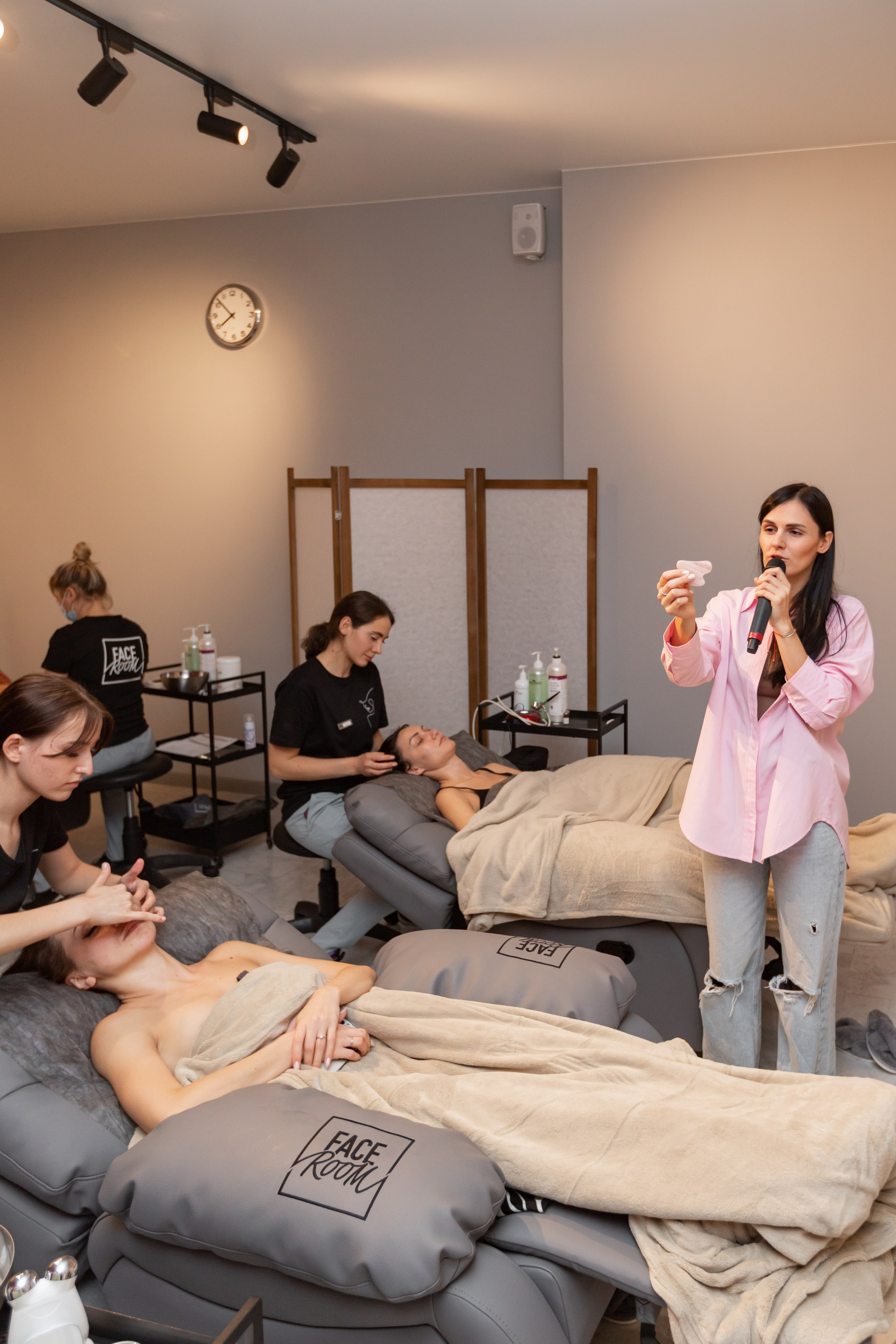 Открытие FaceRoom. Фотограф Денис Лесковский (Тюмень)