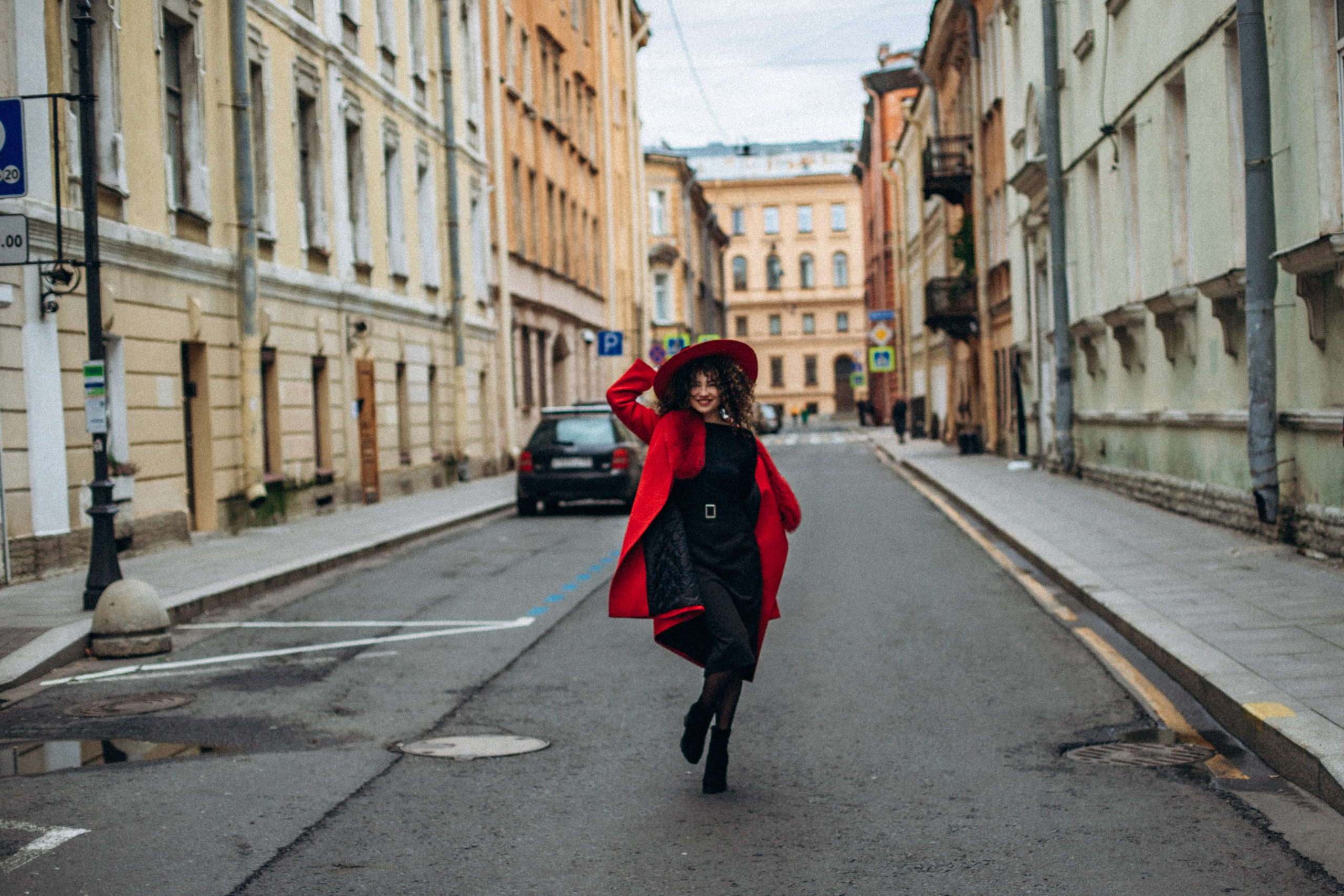 Елена и октябрь. Фотопрогулка в Петербурге. Индивидуальный и семейный фотограф в Санкт-Петербурге