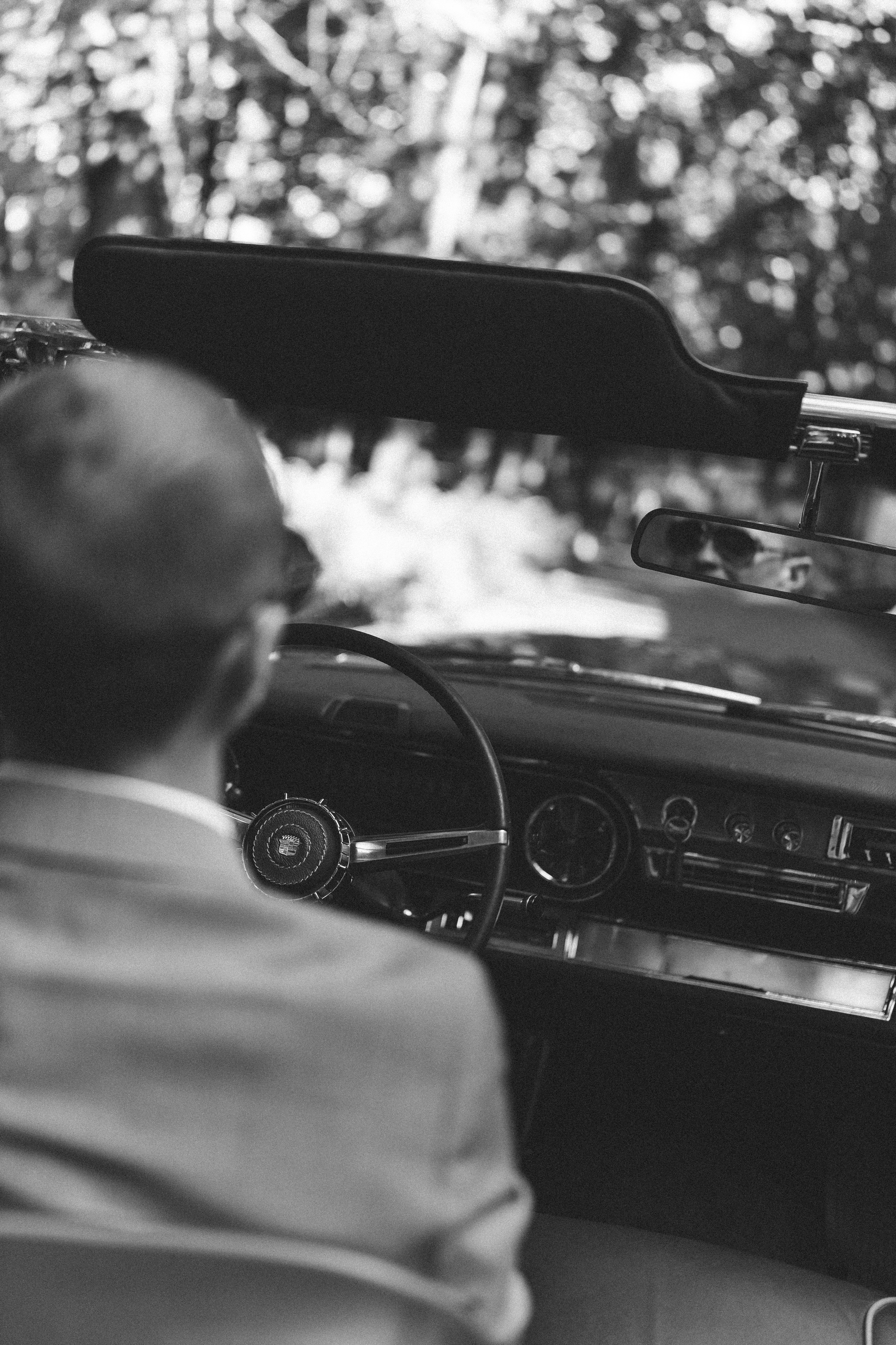 Свадебная фотосессия с росписью в ЗАГСе Видное и фотосессией с машиной. Свадебный фотограф в Москве — Оскар Гелманов