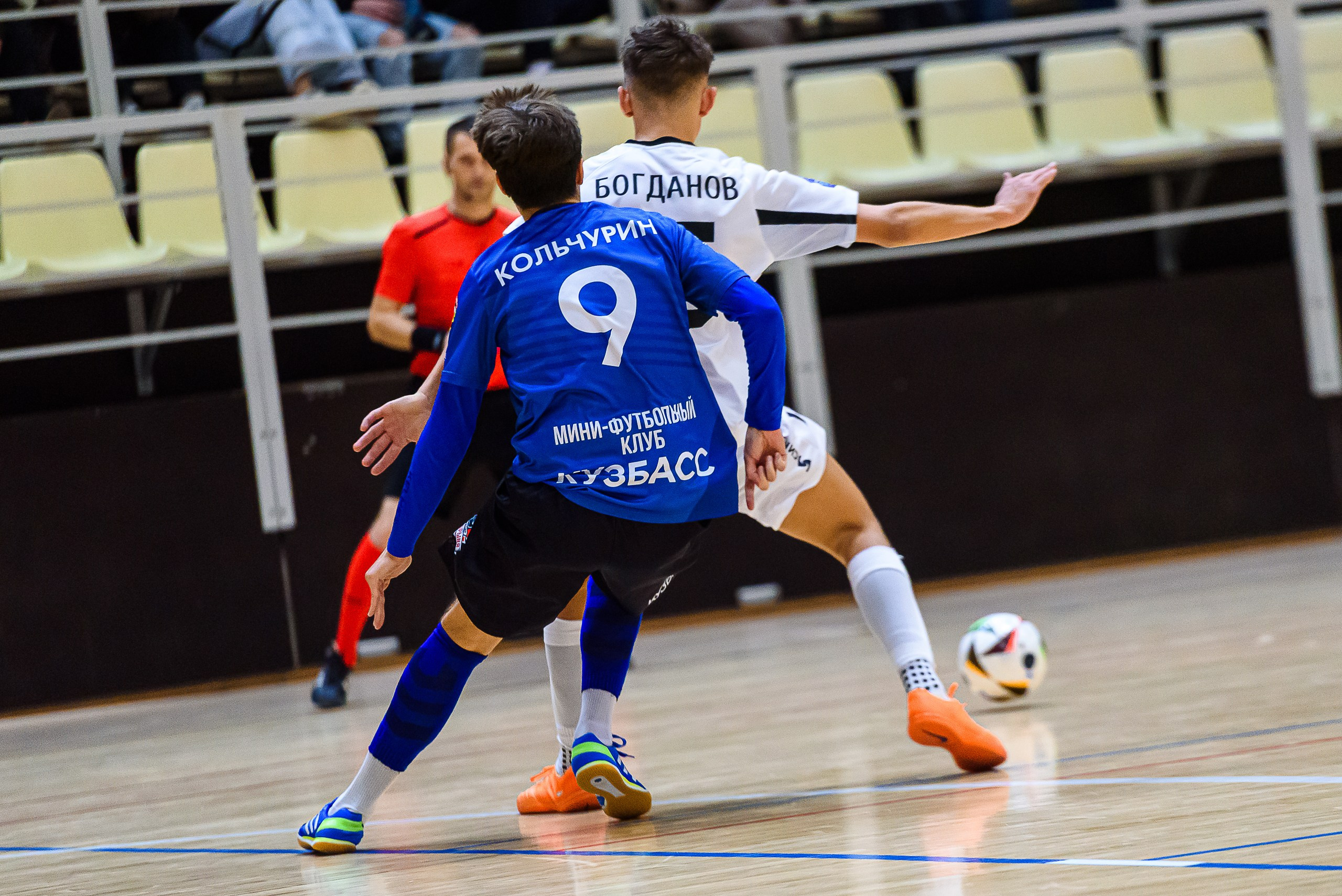 Высшая лига по футзалу — Сезон 2024-2025 — 2ой тур. Репортажный фотограф в Кемерово