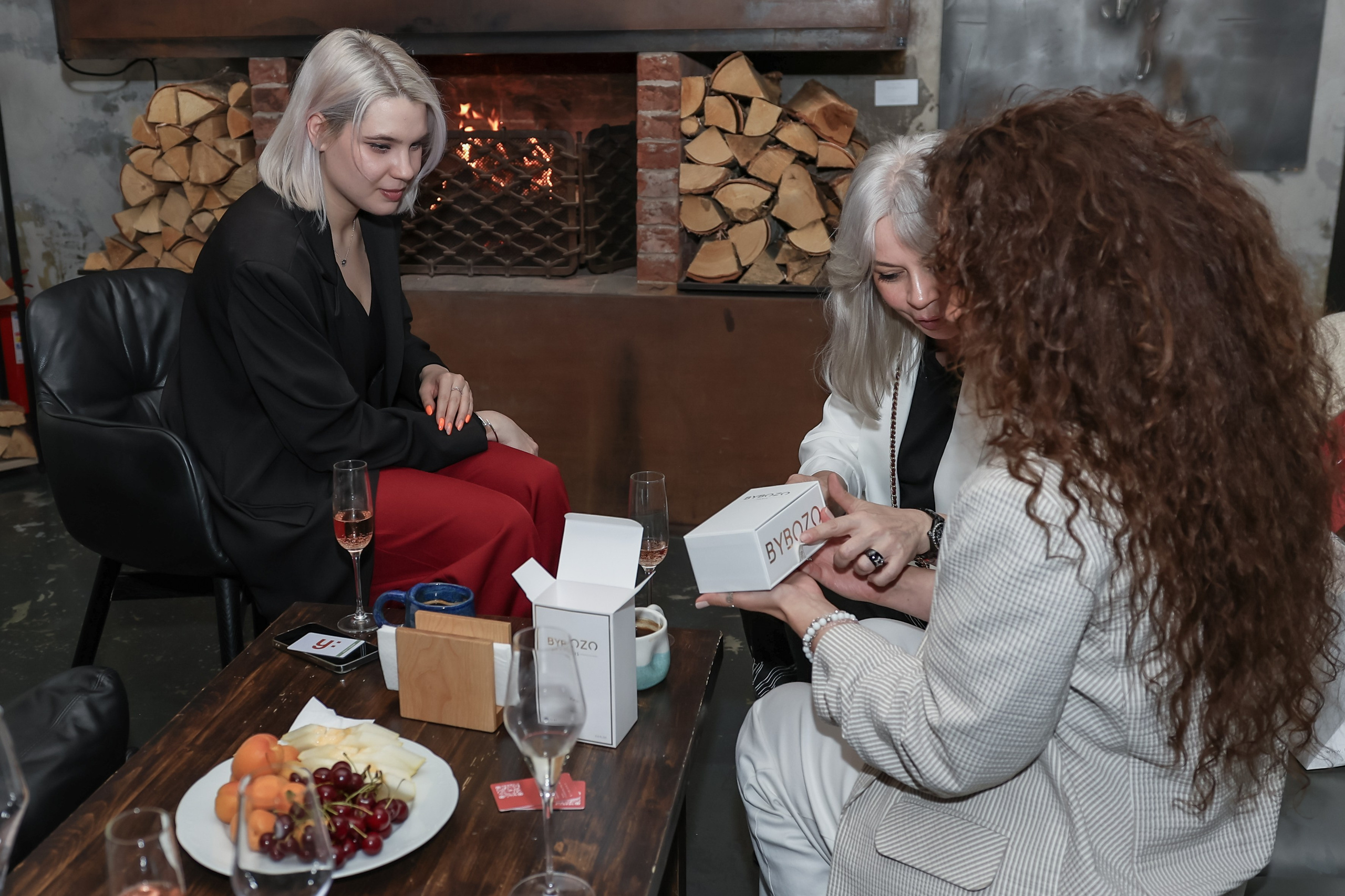 Репортаж с интерактивной встречи в MYS Boutique Hotel 5* (07.07.2026). Репортажный фотограф в Москве Екатерина Ремезова