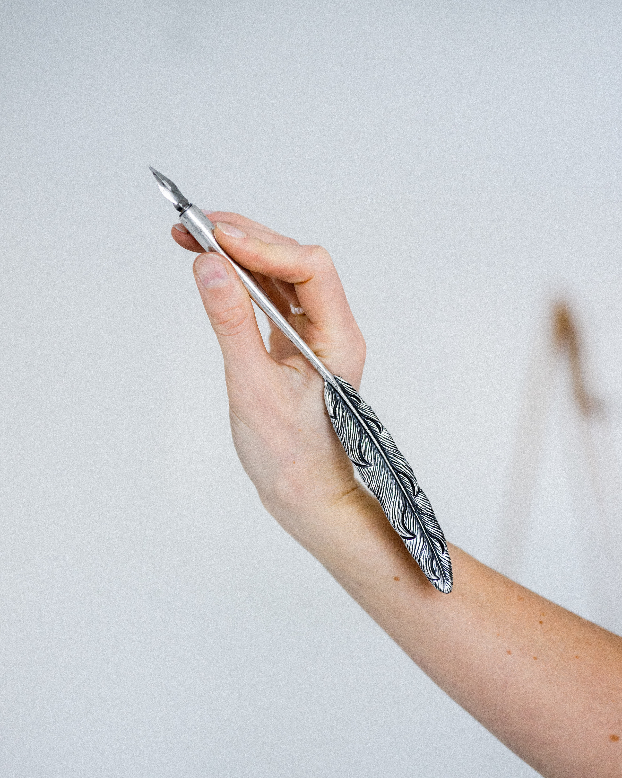 Александра (художница — автор открыток). Бренд и контентные фотосессии, портреты и лавстори в Санкт-Петербурге