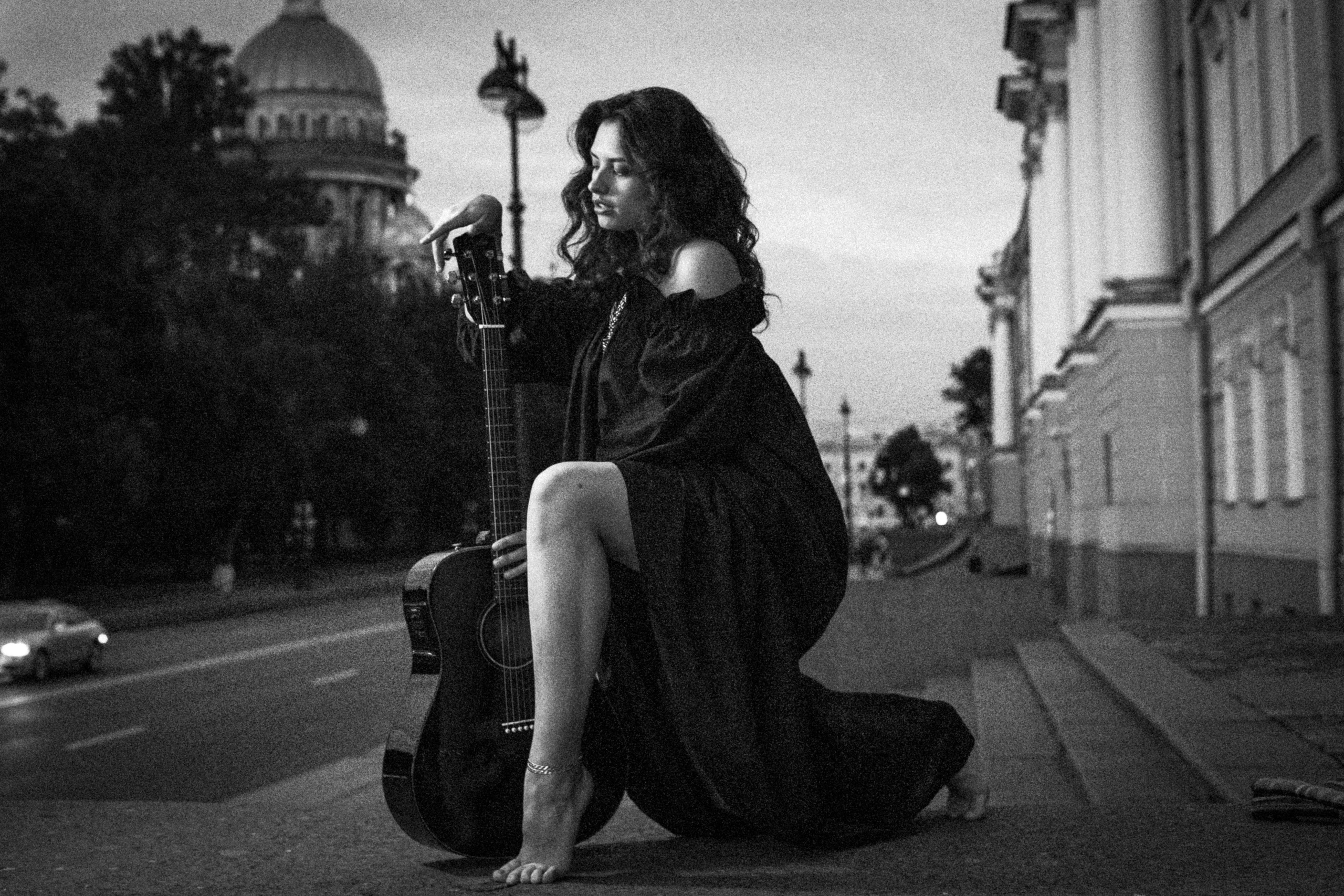 In the middle of the night. Бренд и контентные фотосессии, портреты и лавстори в Санкт-Петербурге