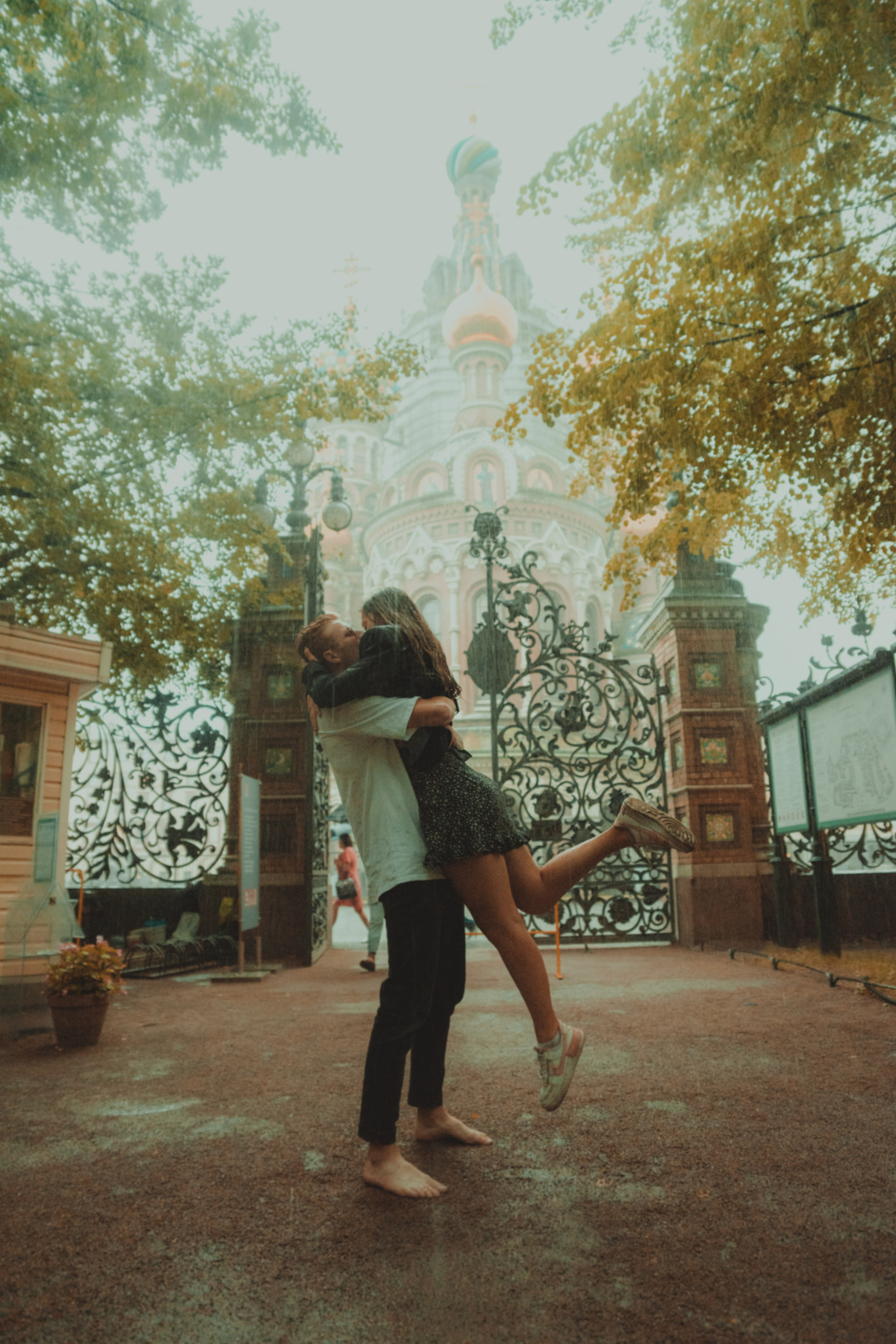 Фотопрогулка Лавстори в Санкт-Петербурге. Бренд и контентные фотосессии, портреты и лавстори в Санкт-Петербурге