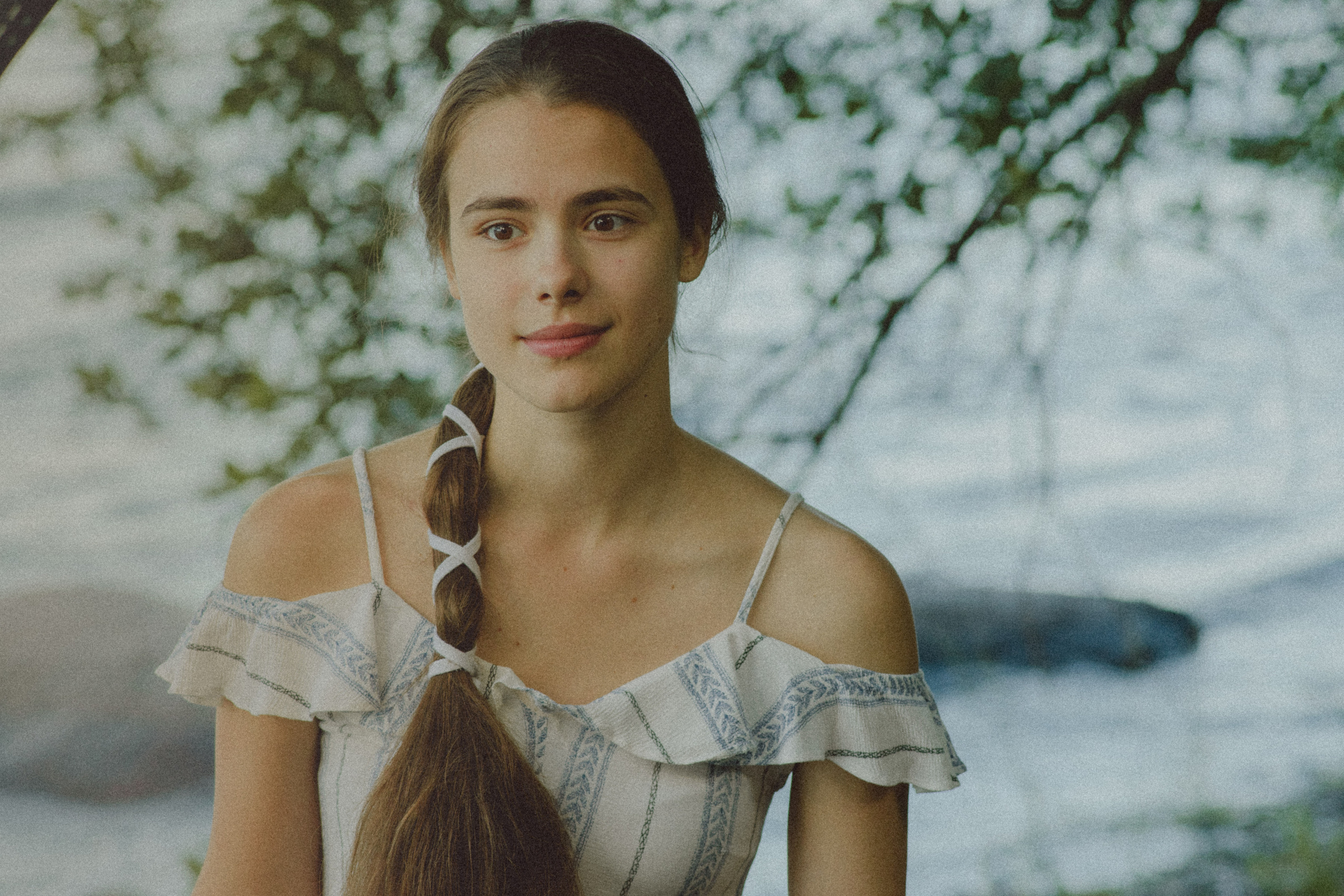 Fall in love for the first time. Бренд и контентные фотосессии, портреты и лавстори в Санкт-Петербурге