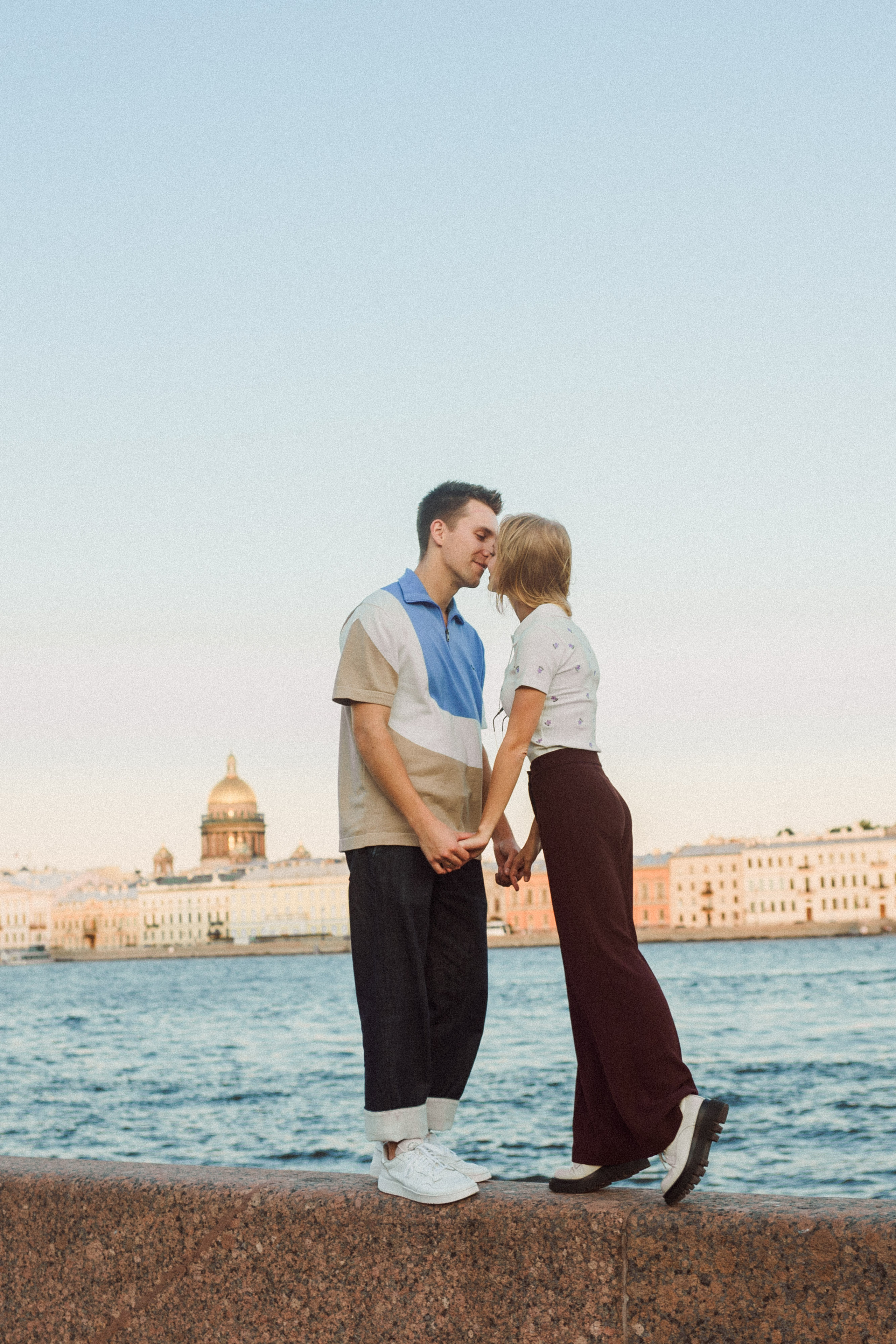 Люба и Валера. Бренд и контентные фотосессии, портреты и лавстори в Санкт-Петербурге