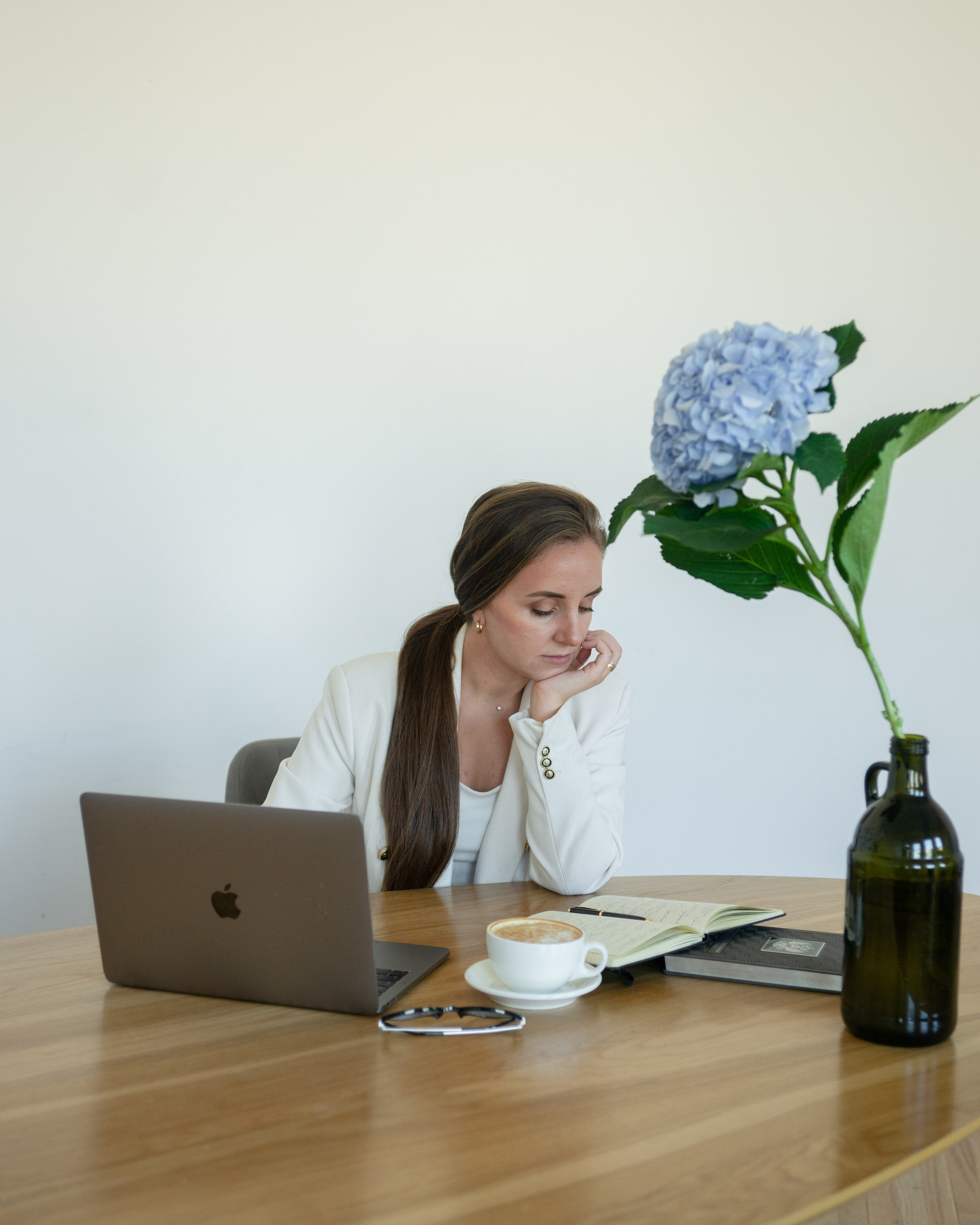 Яна (Создатель агенства копирайтинга). Бренд и контентные фотосессии, портреты и лавстори в Санкт-Петербурге