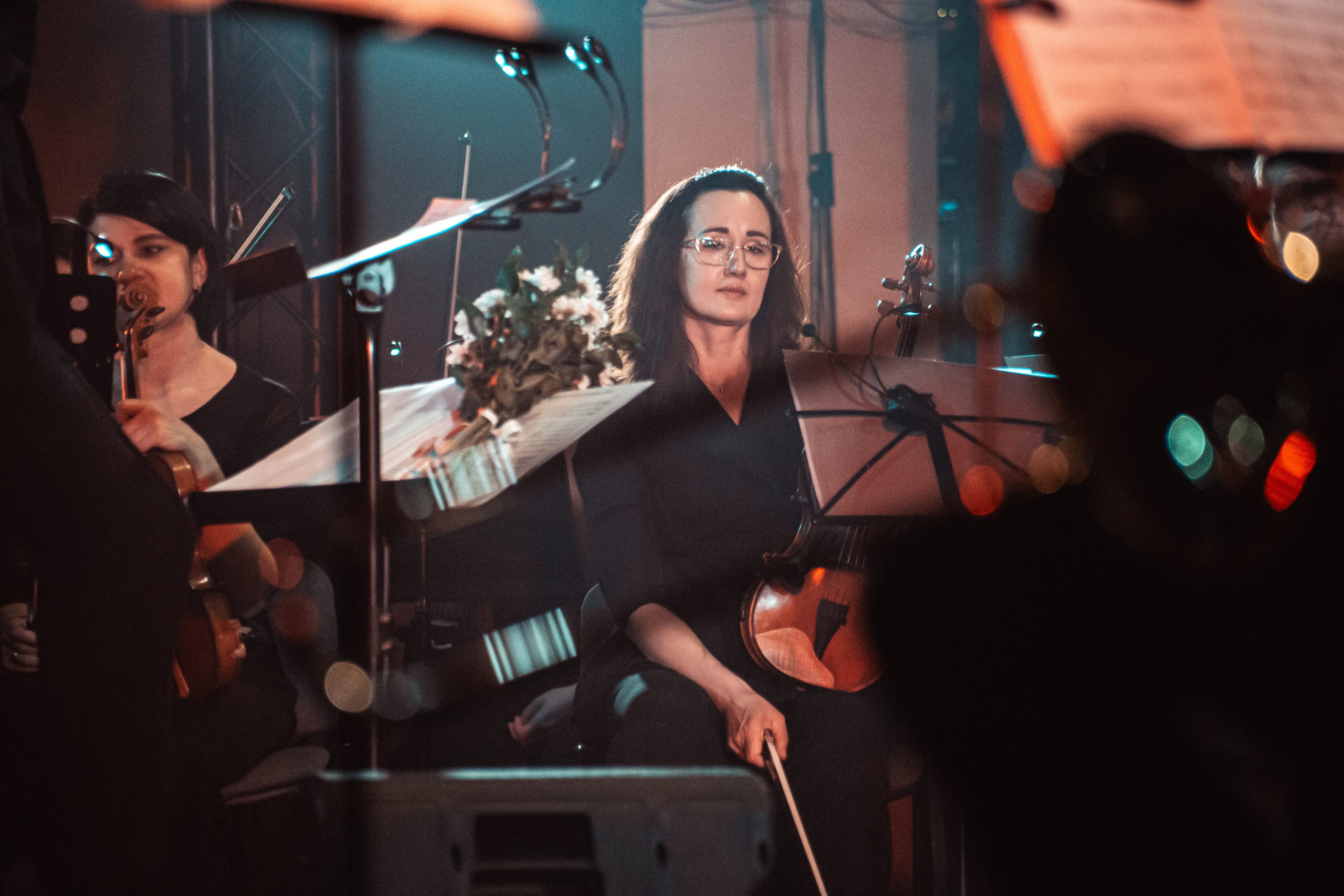 Сергей Бобунец с оркестром, Гранд холл Сибирь, 18.03.2026. Фотограф Регина Крикунова г. Красноярск