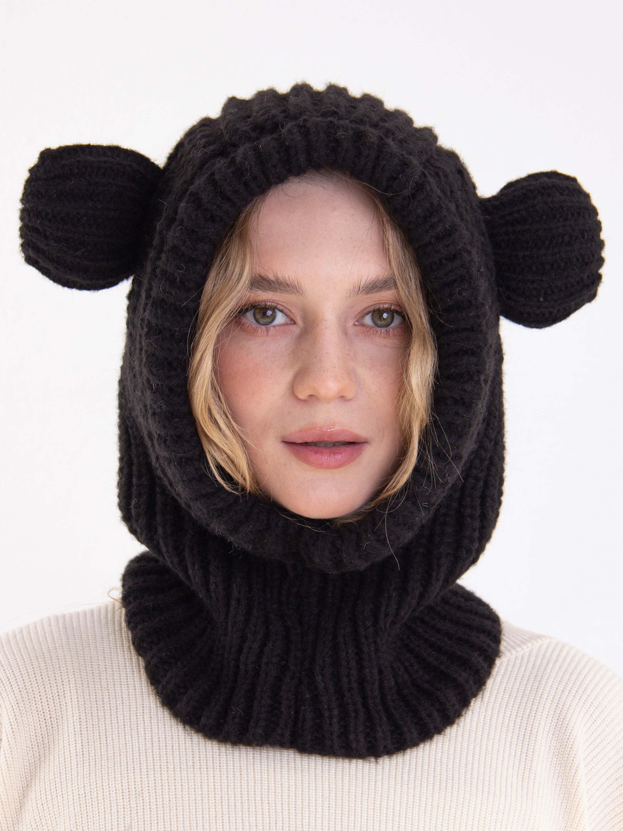 Hats. Фотограф для брендов Любовь Батина (Спб/Мск)