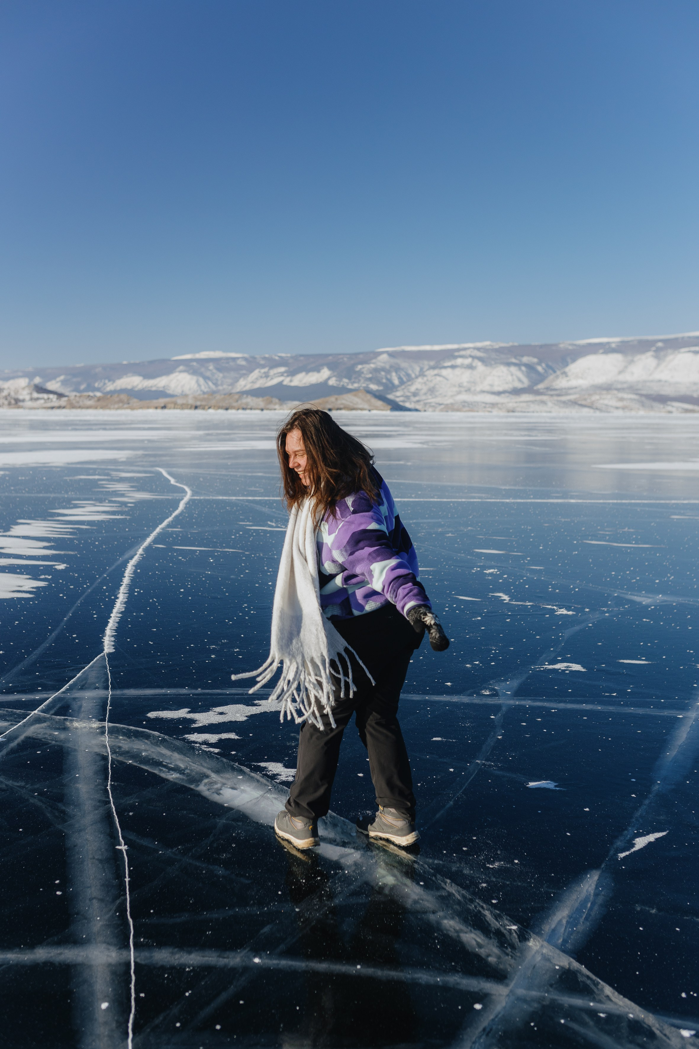 Лёд Байкала. Фотограф Ольхон/ Индия, Регина