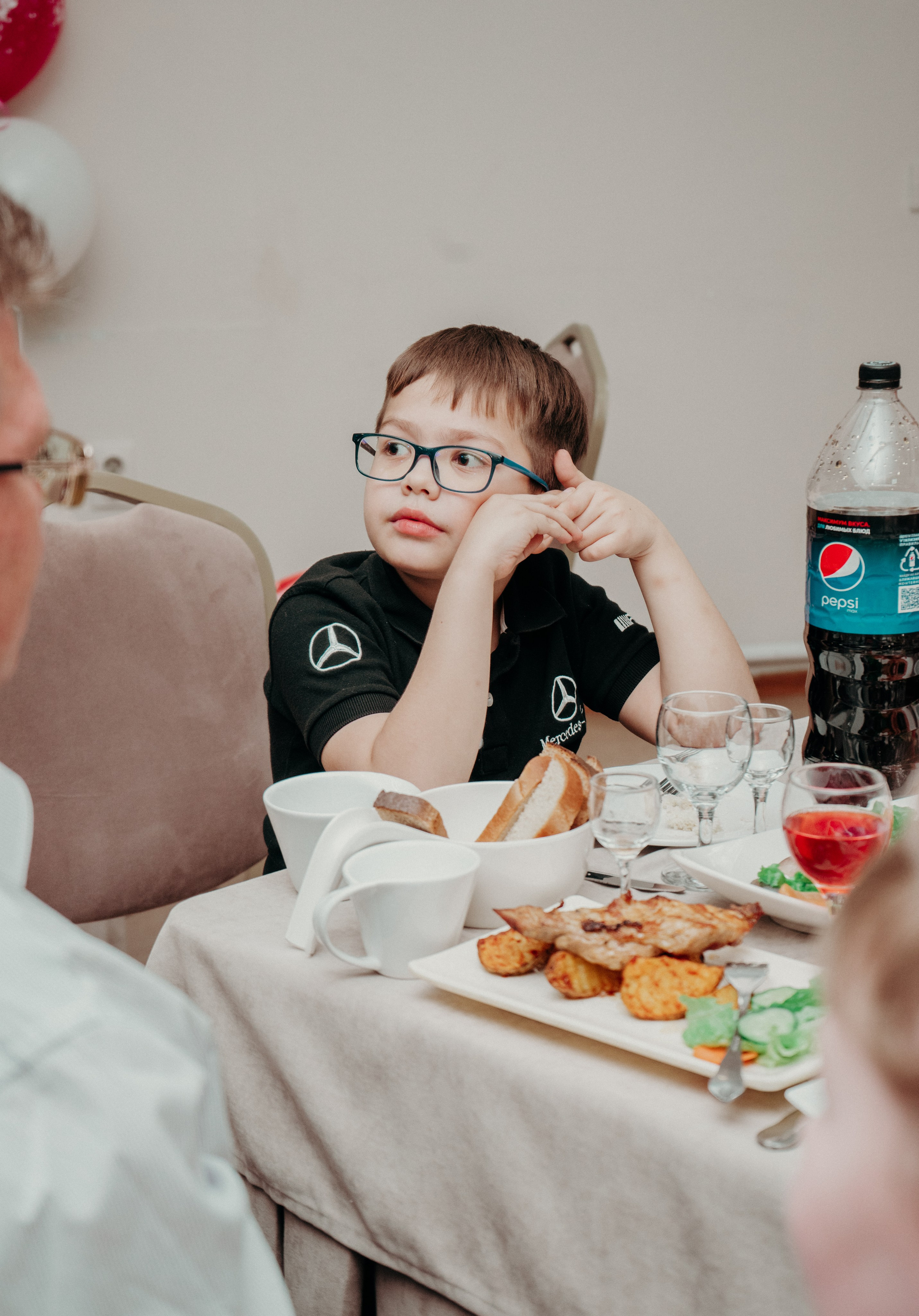 Фотографии с свадебного банкета Якова и Екатерины. Фотограф в Улан-Удэ. Свадебный фотограф в Улан-Удэ