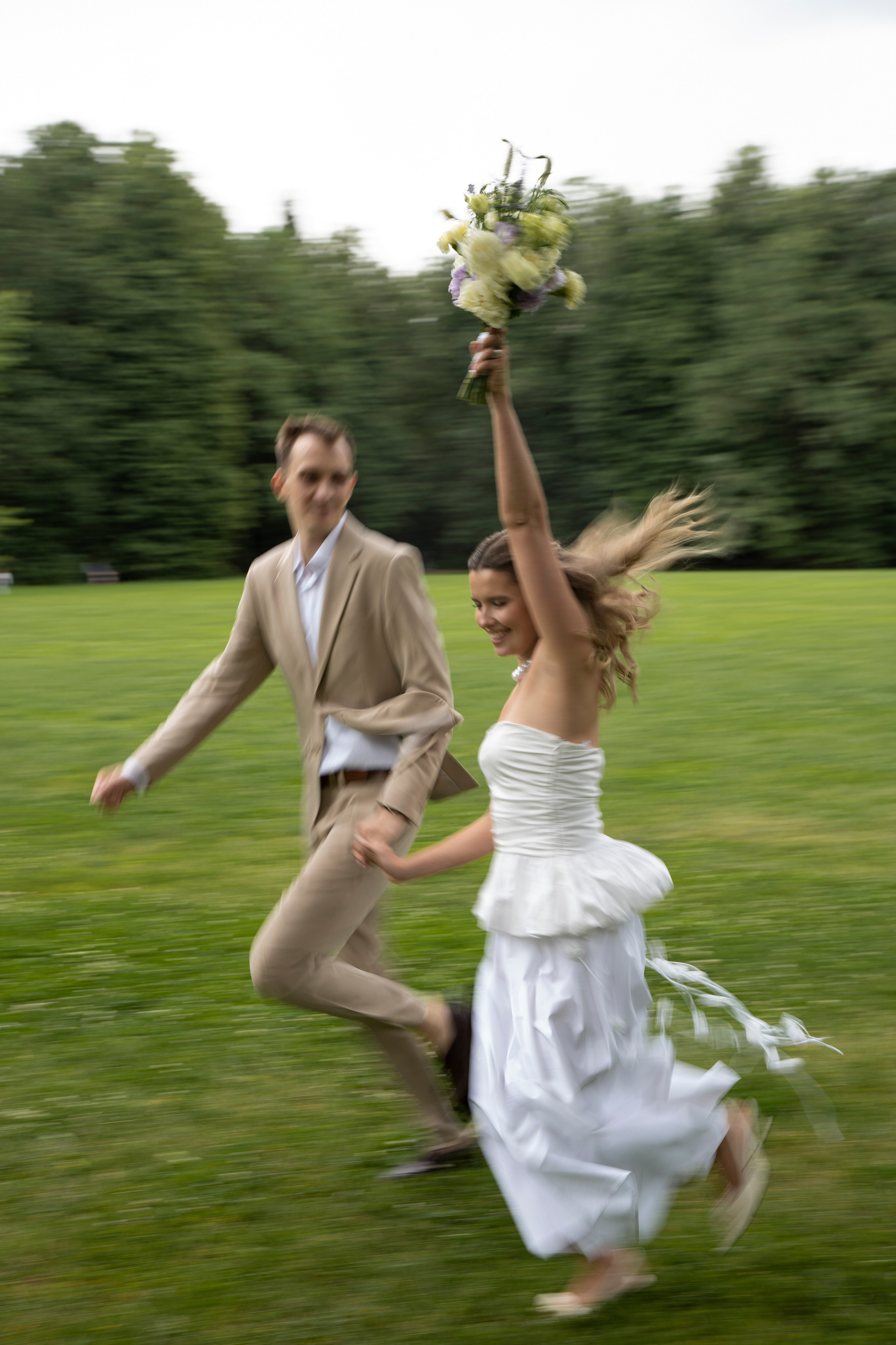 Елена и Владимир. Камерная свадьба в кафе «Рябчик»