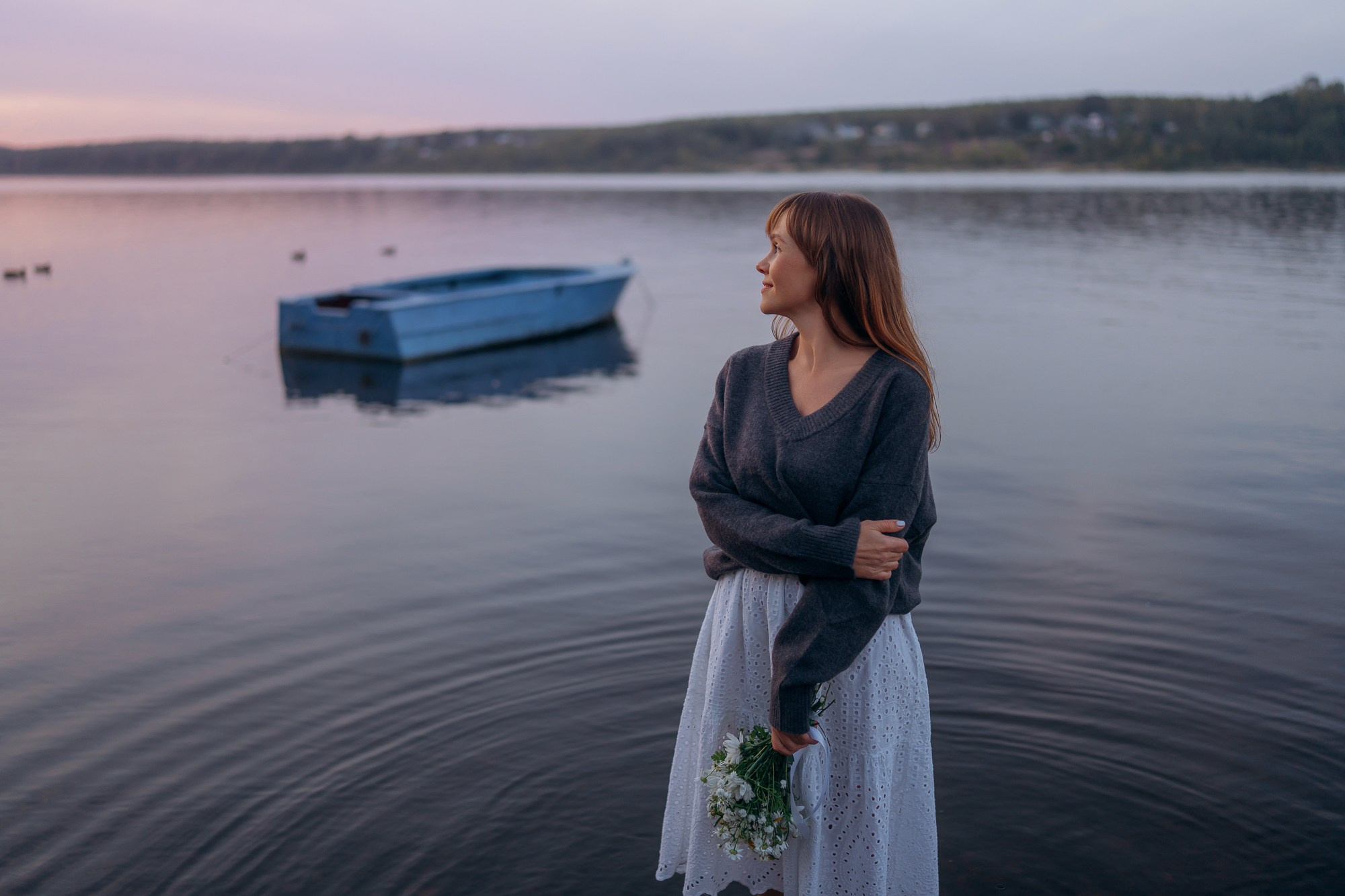 Индивидуальная летняя фотосессия на берегу реки. Свадебный и репортажный фотограф в Ярославле Евгений Сальников