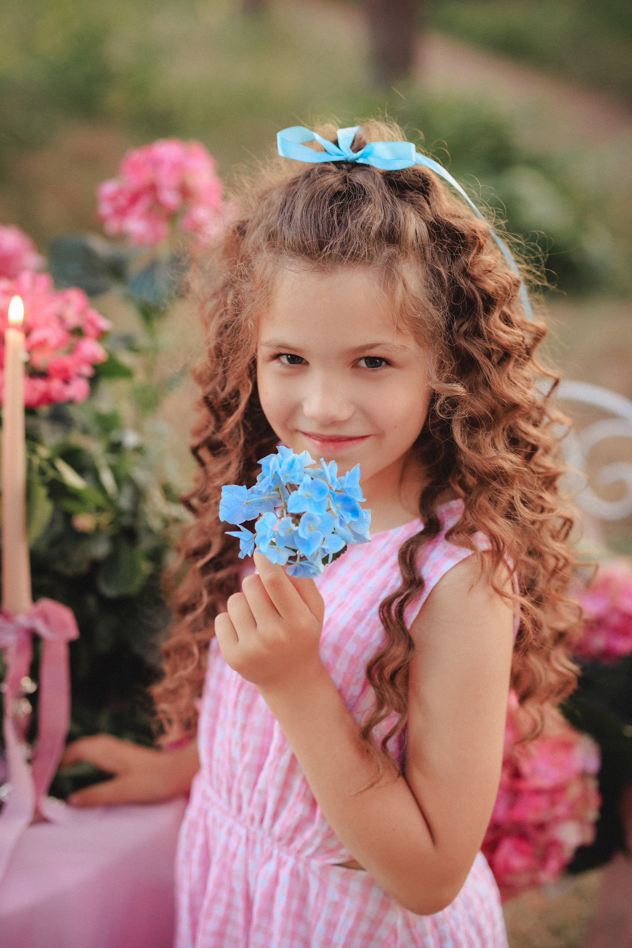 Цветочная фотосессия в лесу. Семейный и детский фотограф в Краснодаре Анна Трашкова