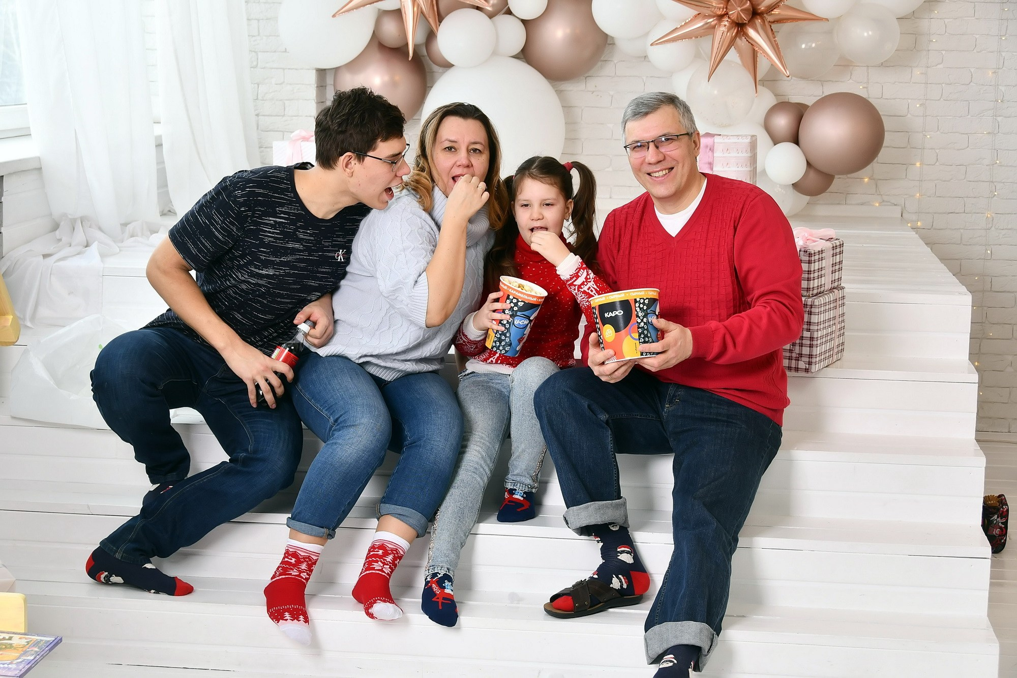 В студии. Семья. Репортажный и детский фотограф в Новосибирске