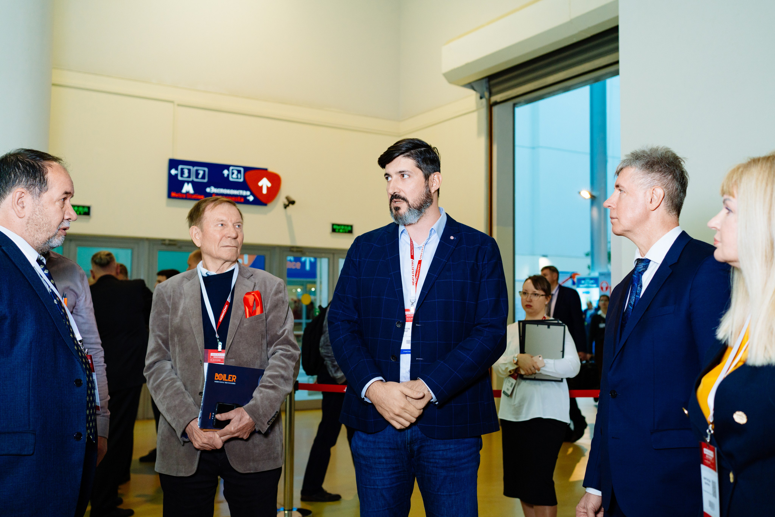 Heat & Electro Machinery Expo (стенд группы компаний ЕКС). Репортажный и портретный фотограф Алексей Полячек