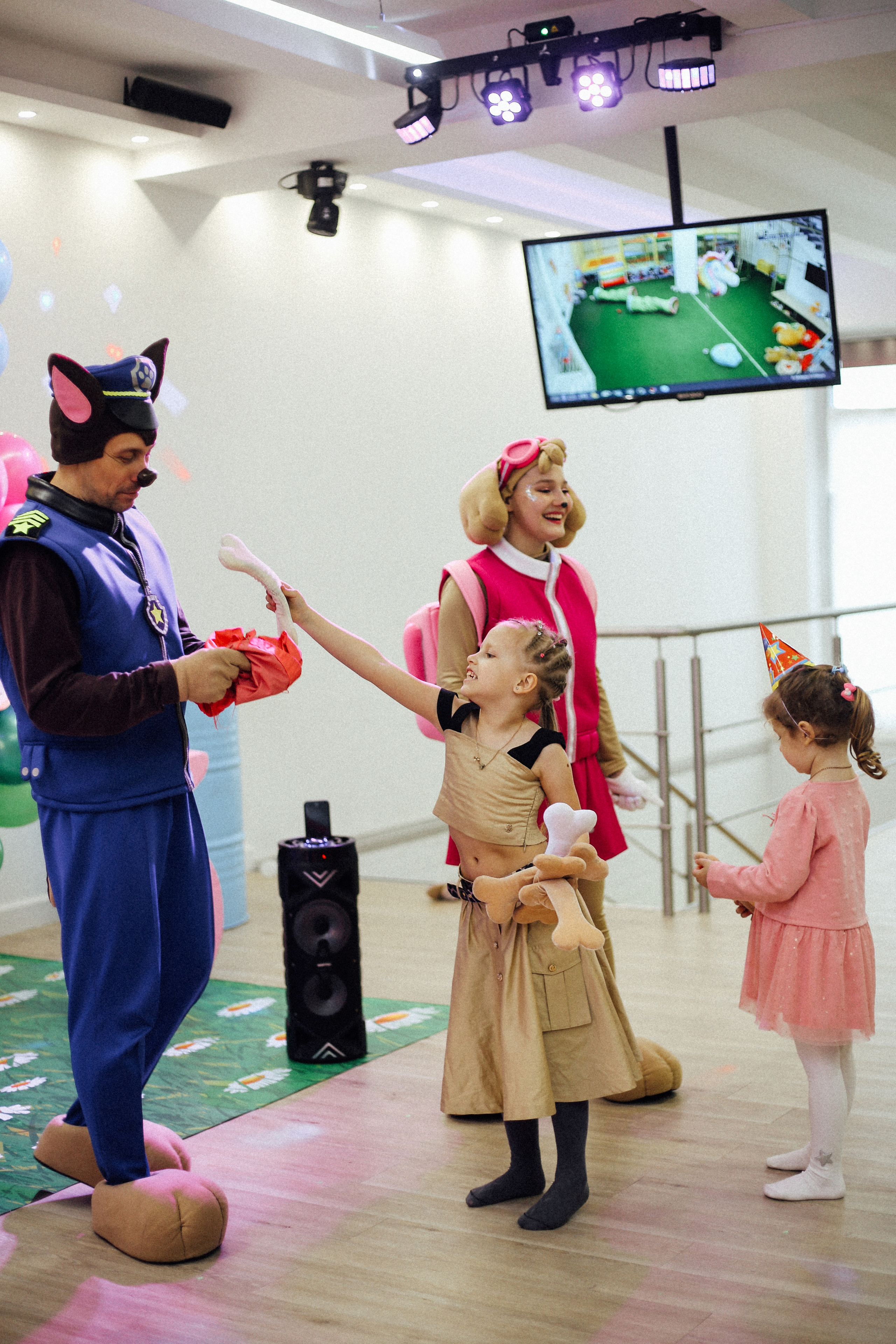 Кира. Катерина Макиева