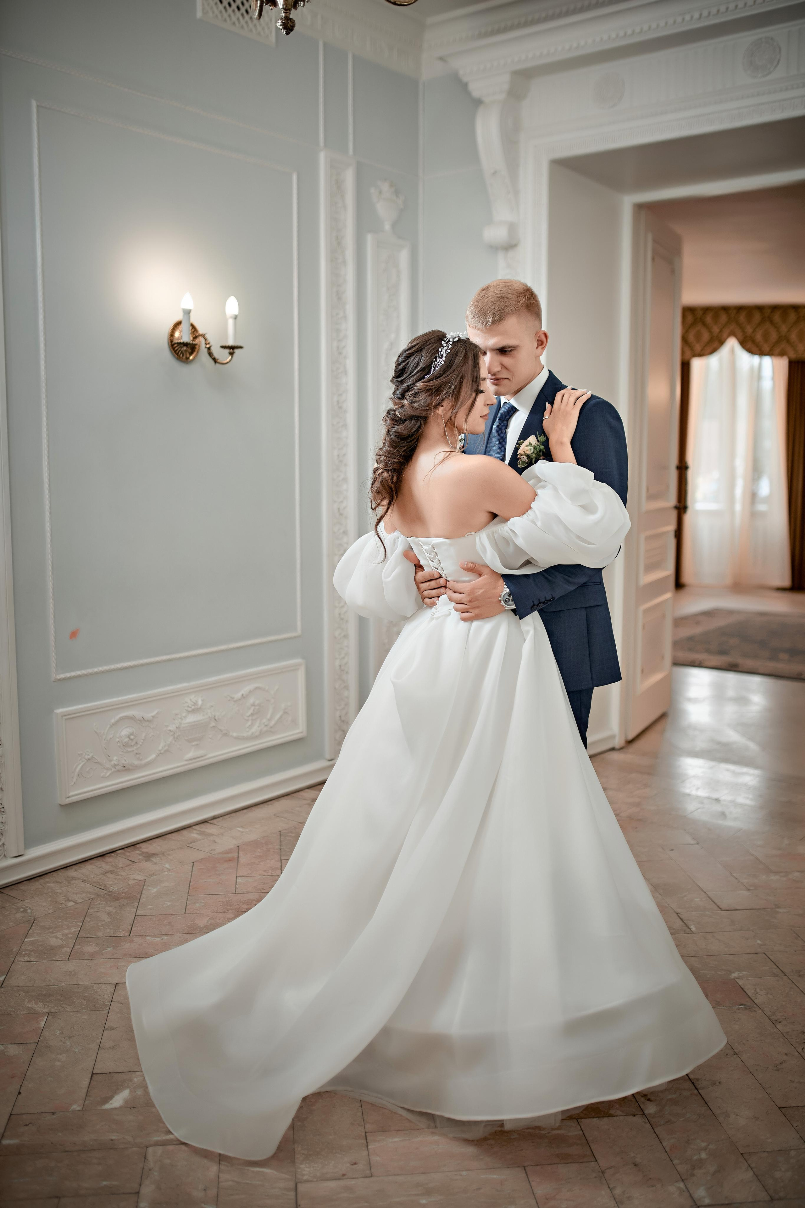 В любви всегда есть немного безумия…. Фотограф Меняйло Евгений. Свадьба. Портрет. Репортаж. Семья. Контент