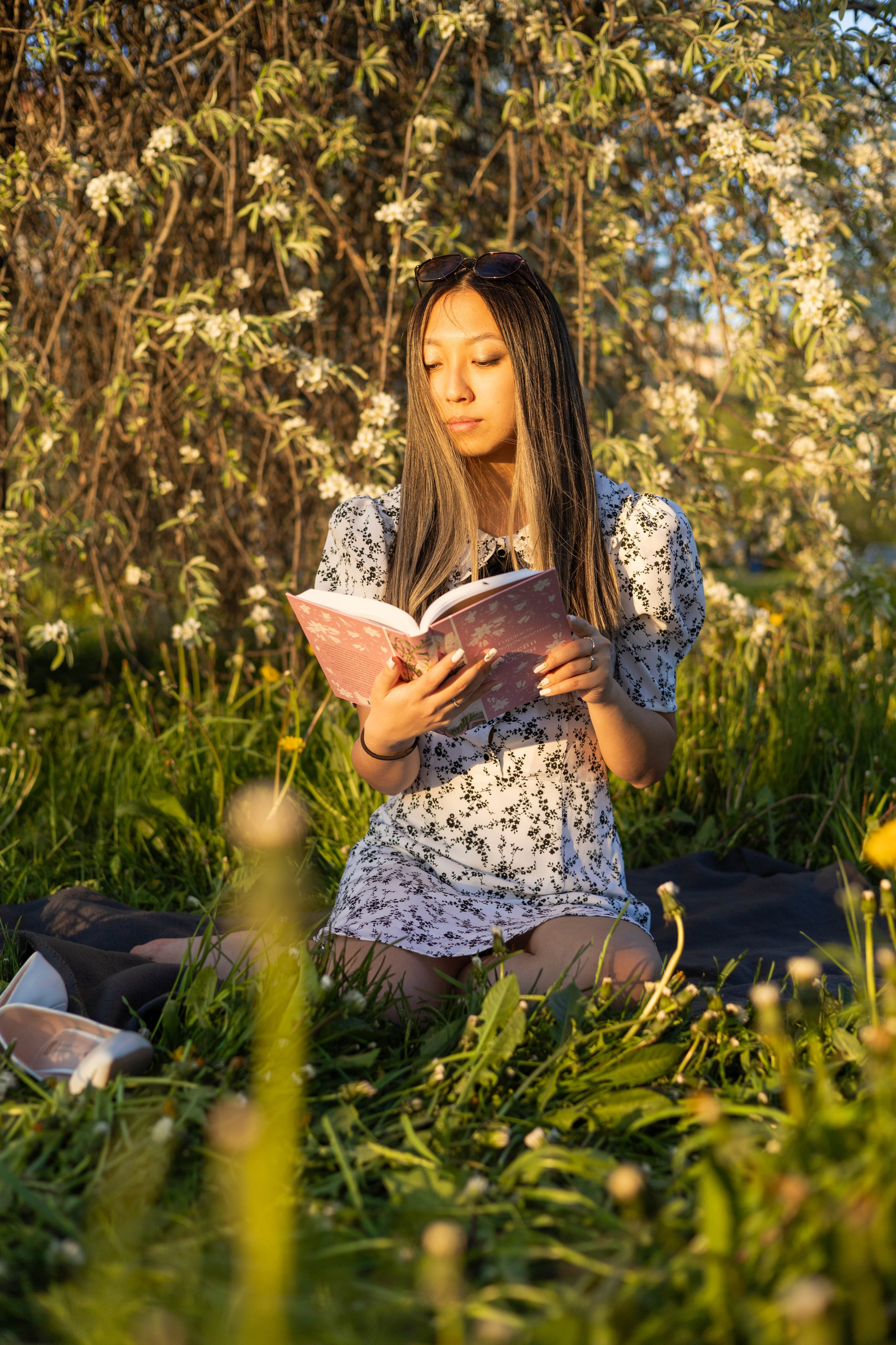 Виктория. Яблоневый сад. Портретный фотограф Панферова Регина г. Санкт-Петербург, г. Казань