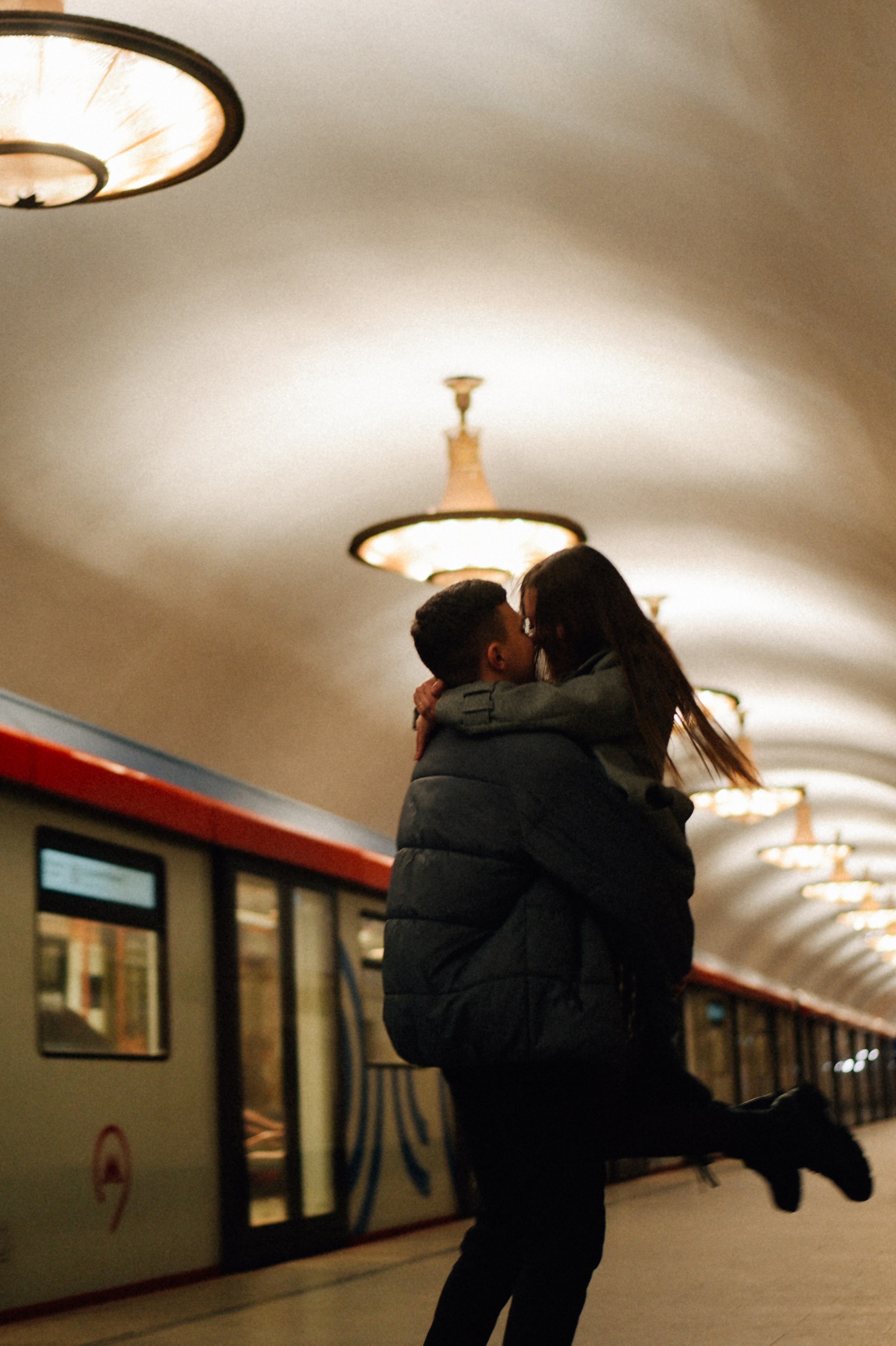 Пустое метро. Фотограф Лола Волна, город Москва