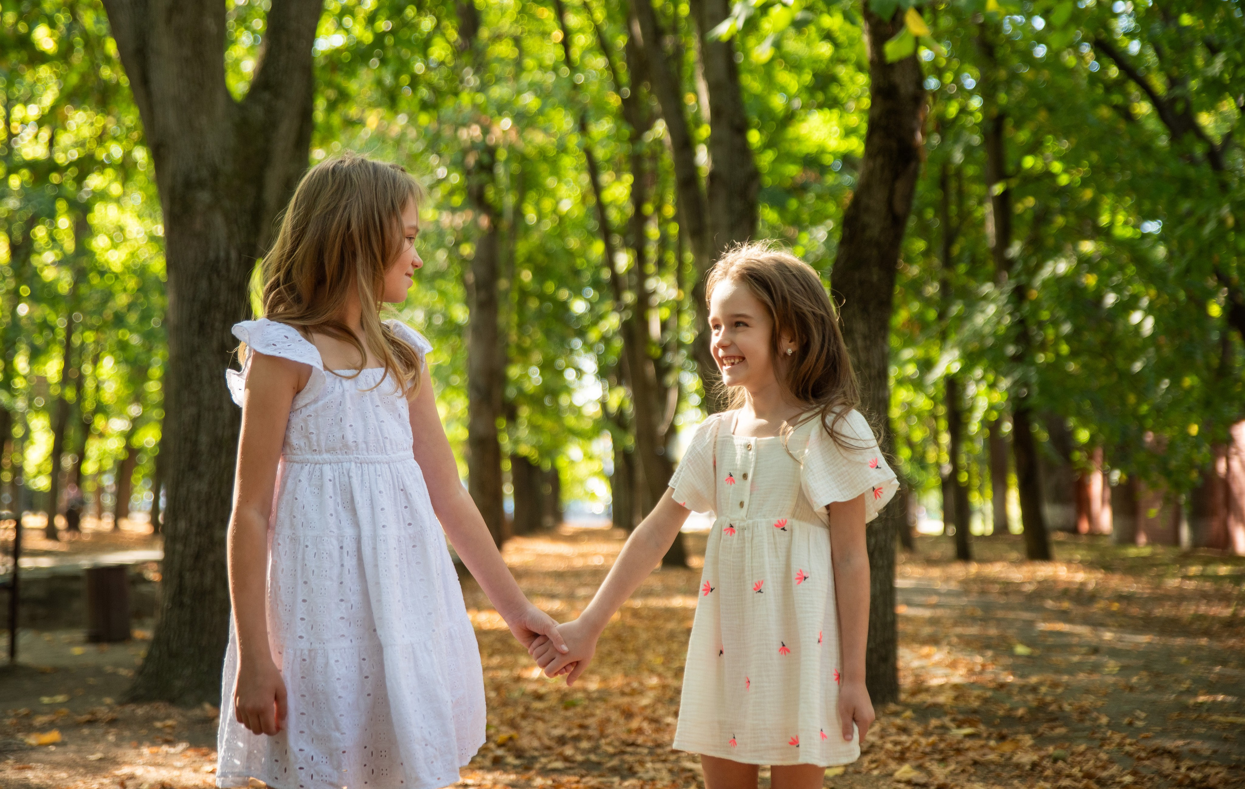 Сестрёнки Алиса и Настя. Фотограф в Краснодаре Анна Карелина