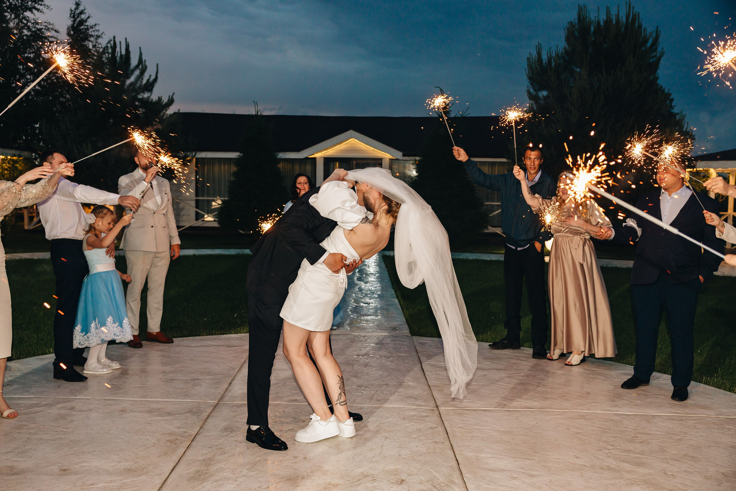 Олег и Виктория. Свадебный фотограф и видеограф — Сергей и Дарья