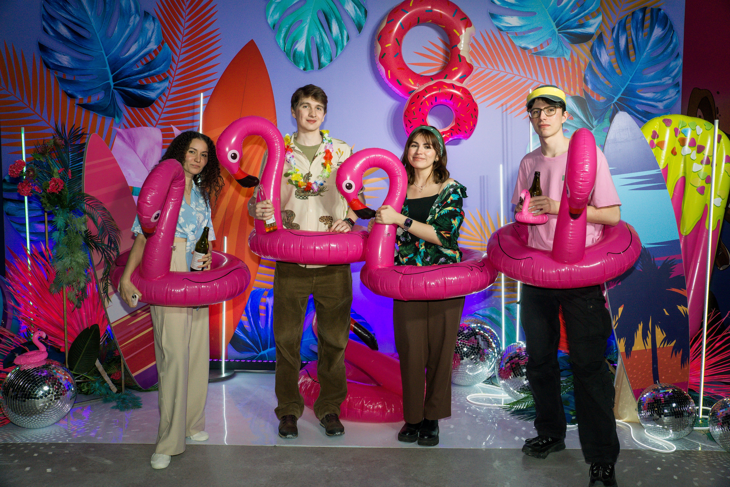 МТС корпоратив Гавайская вечеринка. Фотограф