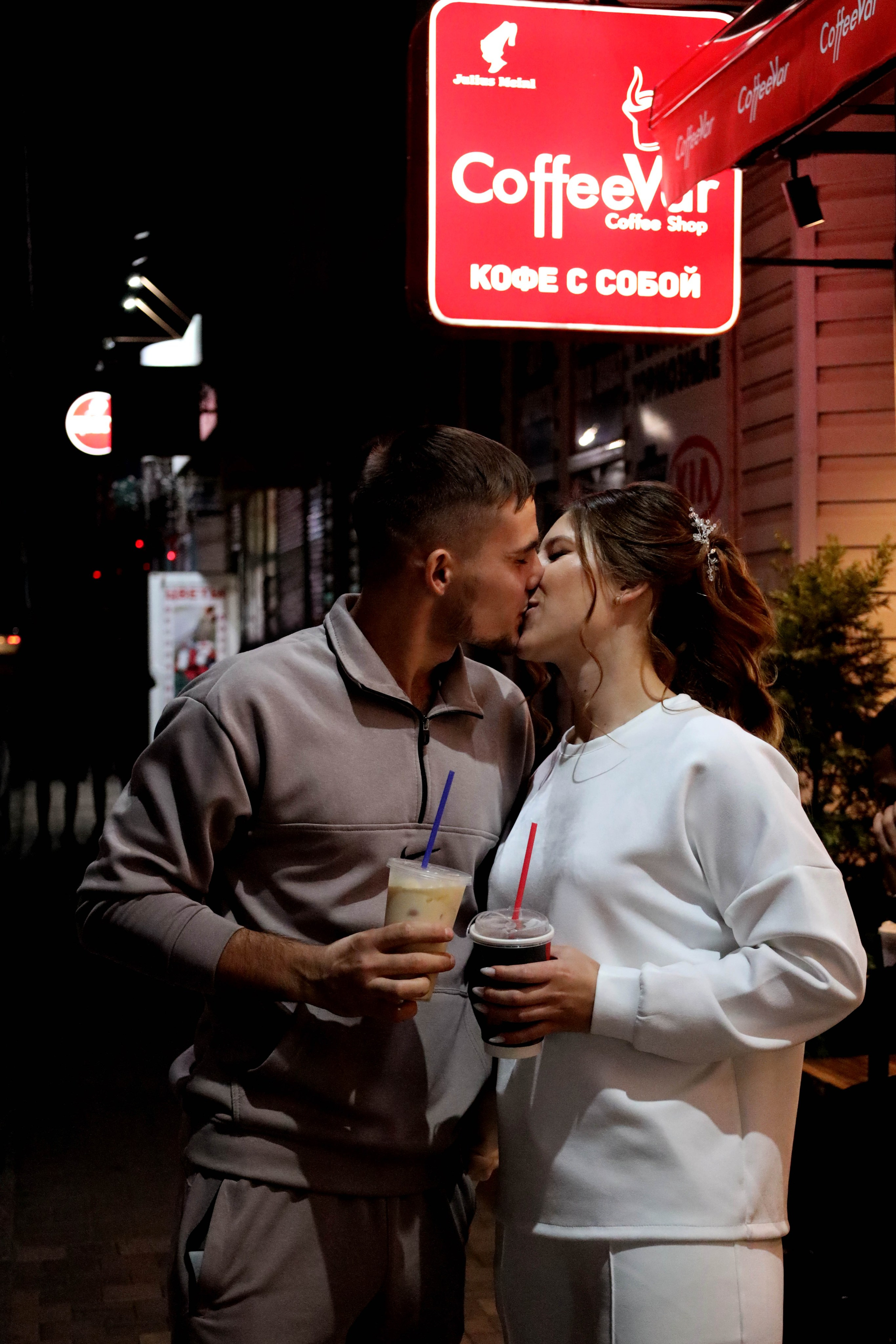 Знакомство с молодоженами. Свадебный фотограф ростовская область