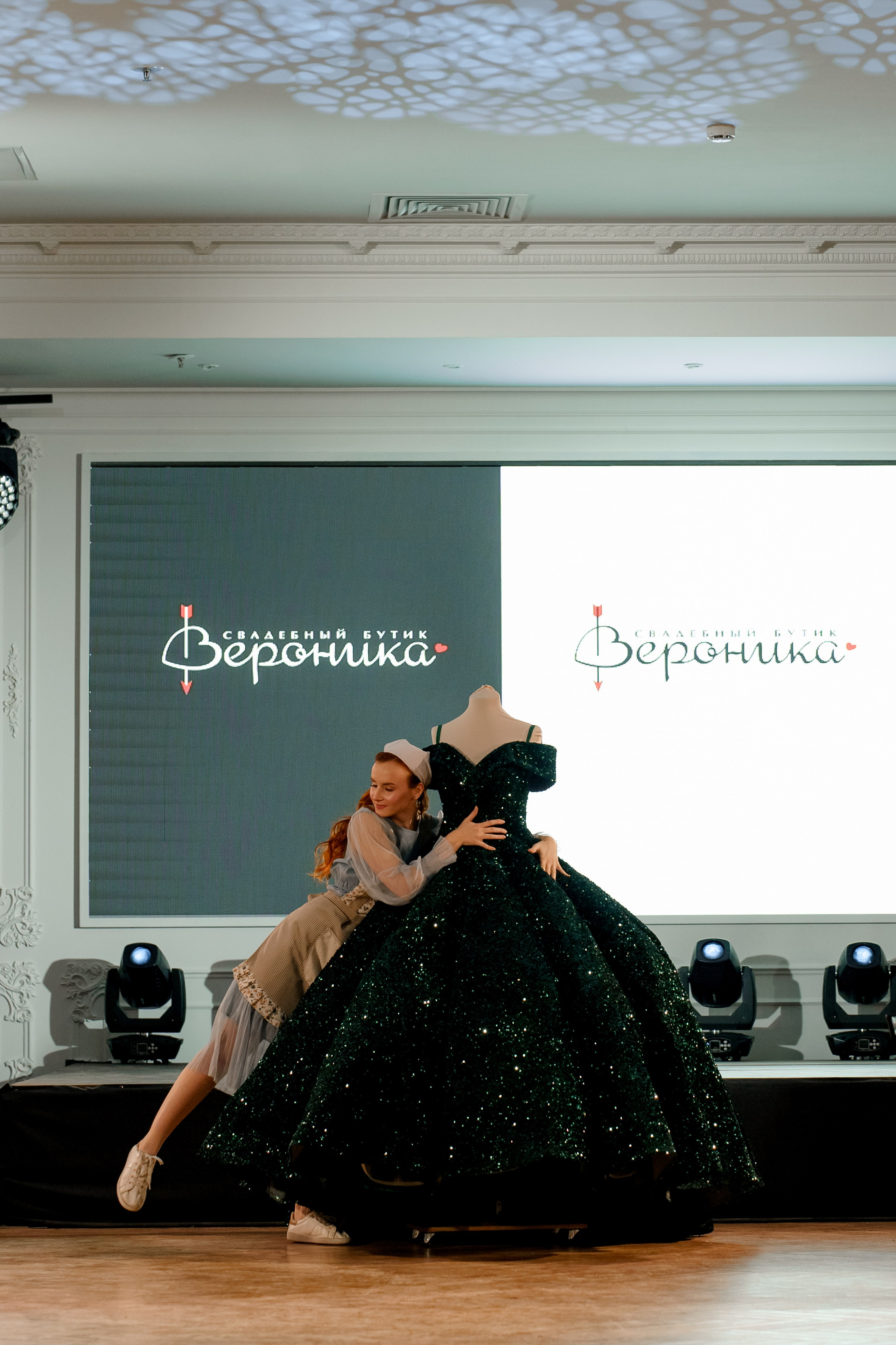 Выставка свадебных специалистов «Свадьба на 1000%». Свадебный фотограф в Санкт-Петербурге