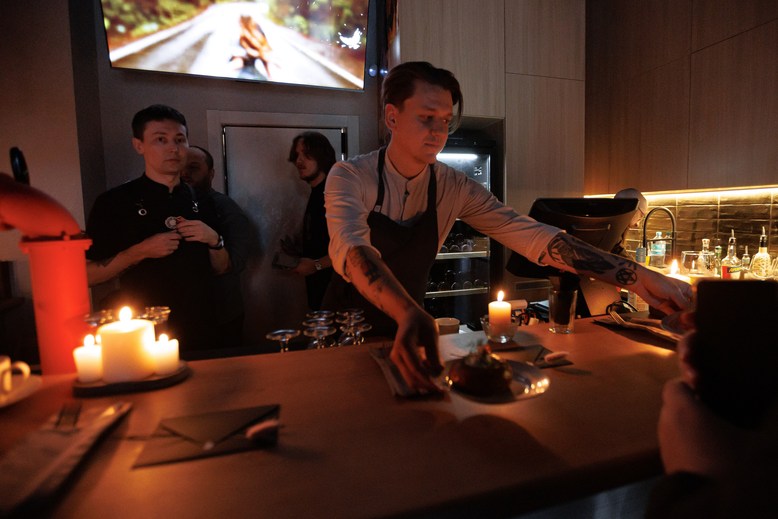 Гастроужин Поселенцы в гостях у Самозванцев