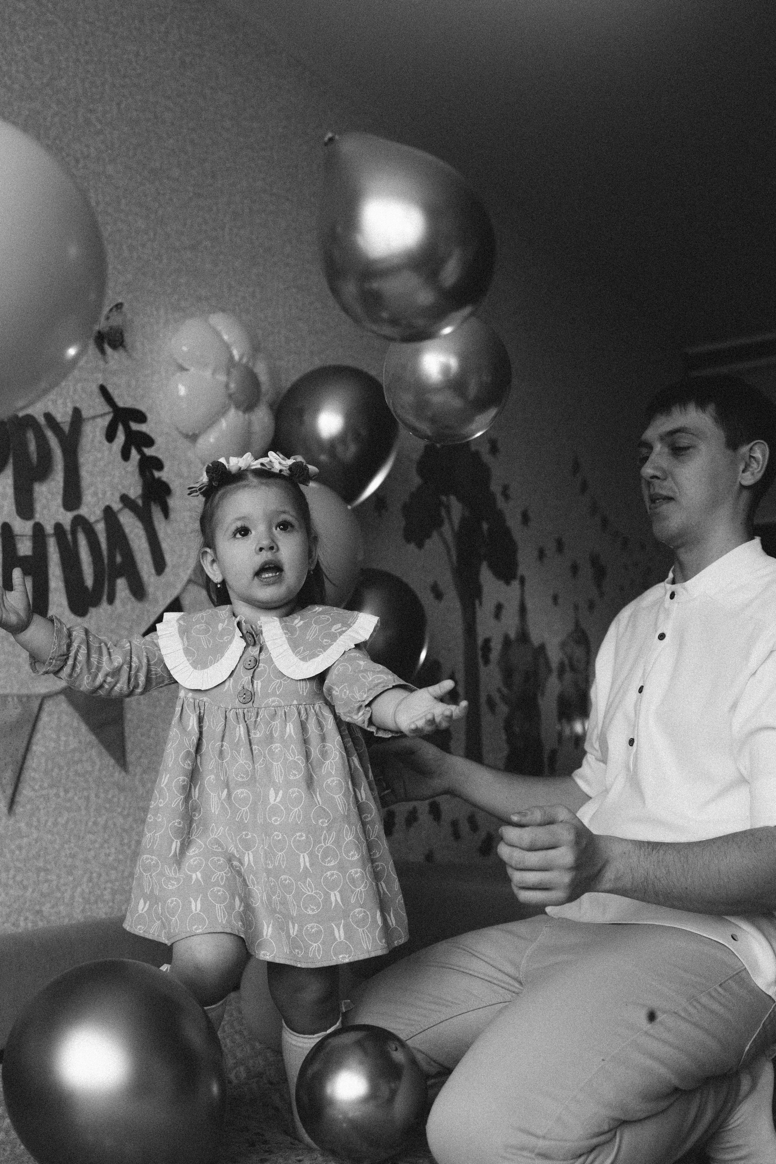 Яркий праздник для Анечки. Lifestyle семейный и детский фотограф в Омске Иванова Екатерина