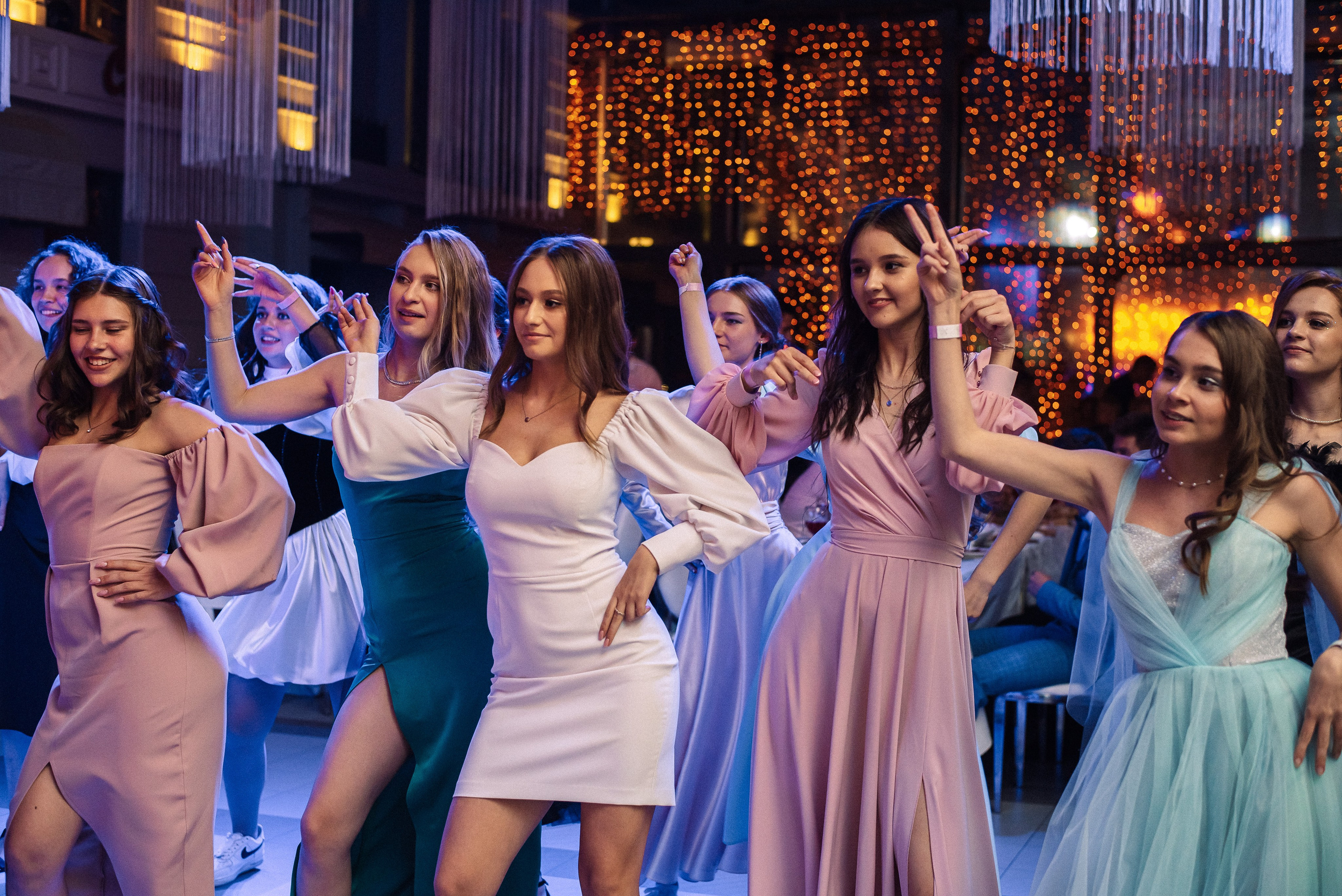 Выпускной 9-11классы. Выпускные книги Анапа Новороссийск Краснодар