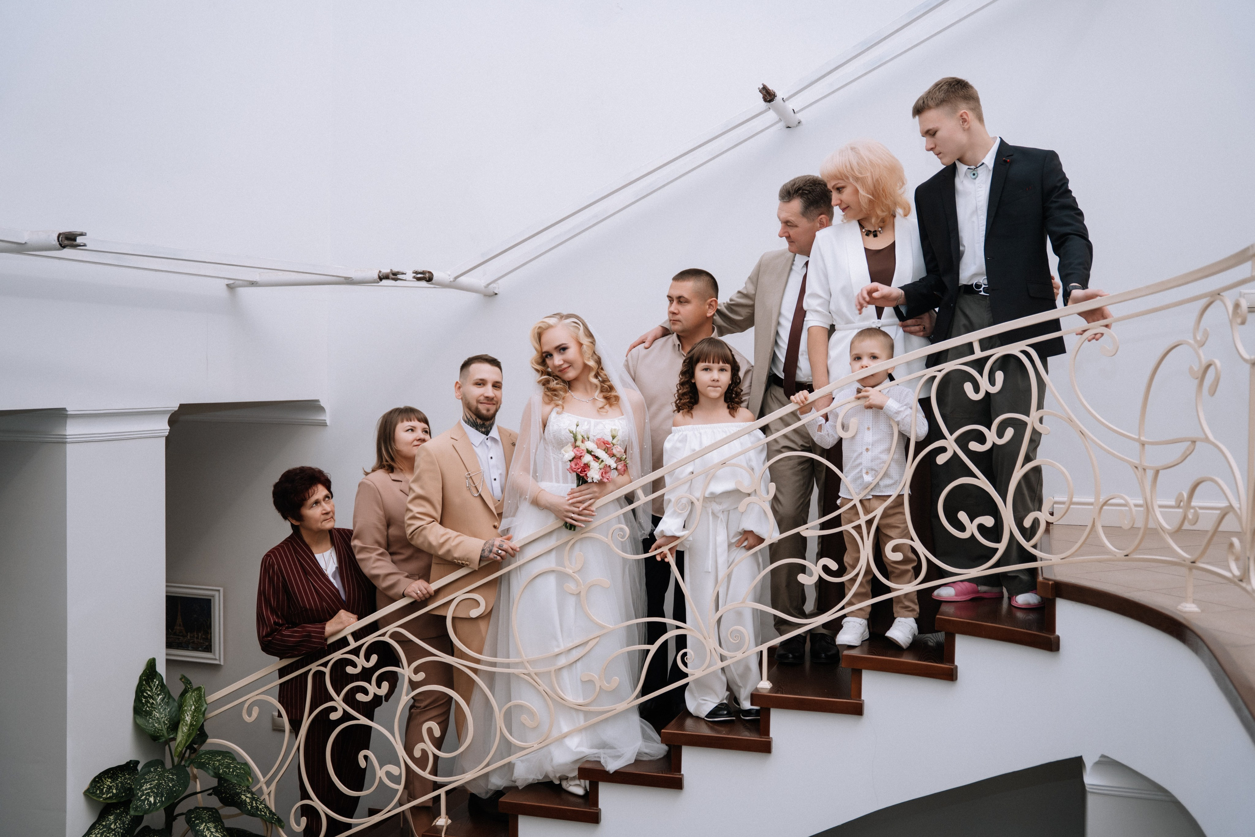 Альбина и Всеволод — Дом на горе. Репортажный (Event) фотограф в Барнауле | Даниил Маркин | Качество и вайб