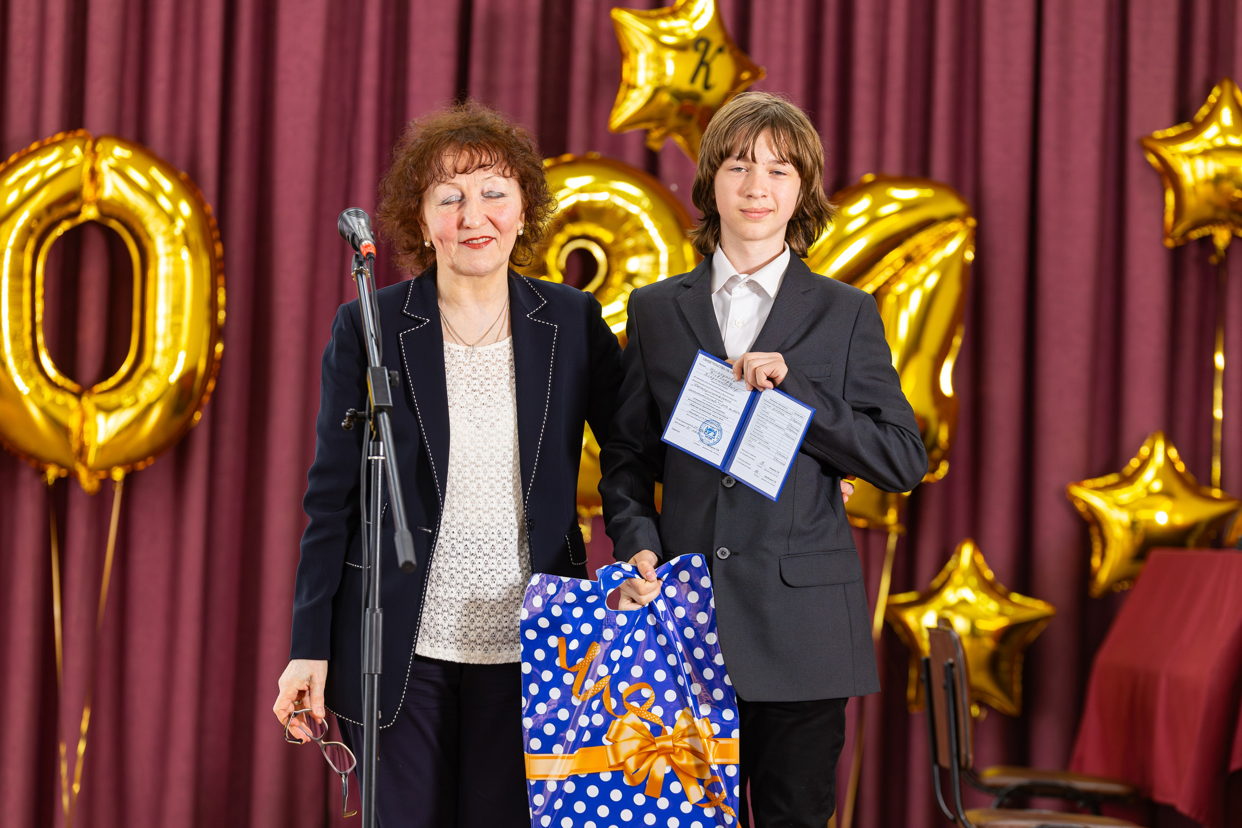 Выпускной музыкальная школа № 8. Фотограф Александр Поздняков  Новосибирск