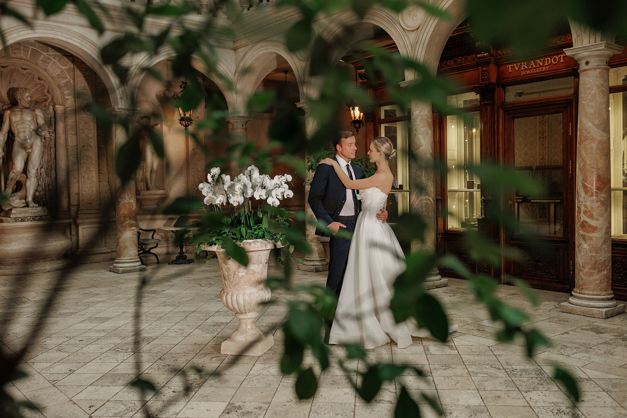 Свадебная съемка проходила в Москве, ресторан Турандот. Иванова Ирина Свадебный и семейный фотограф г. Уфа