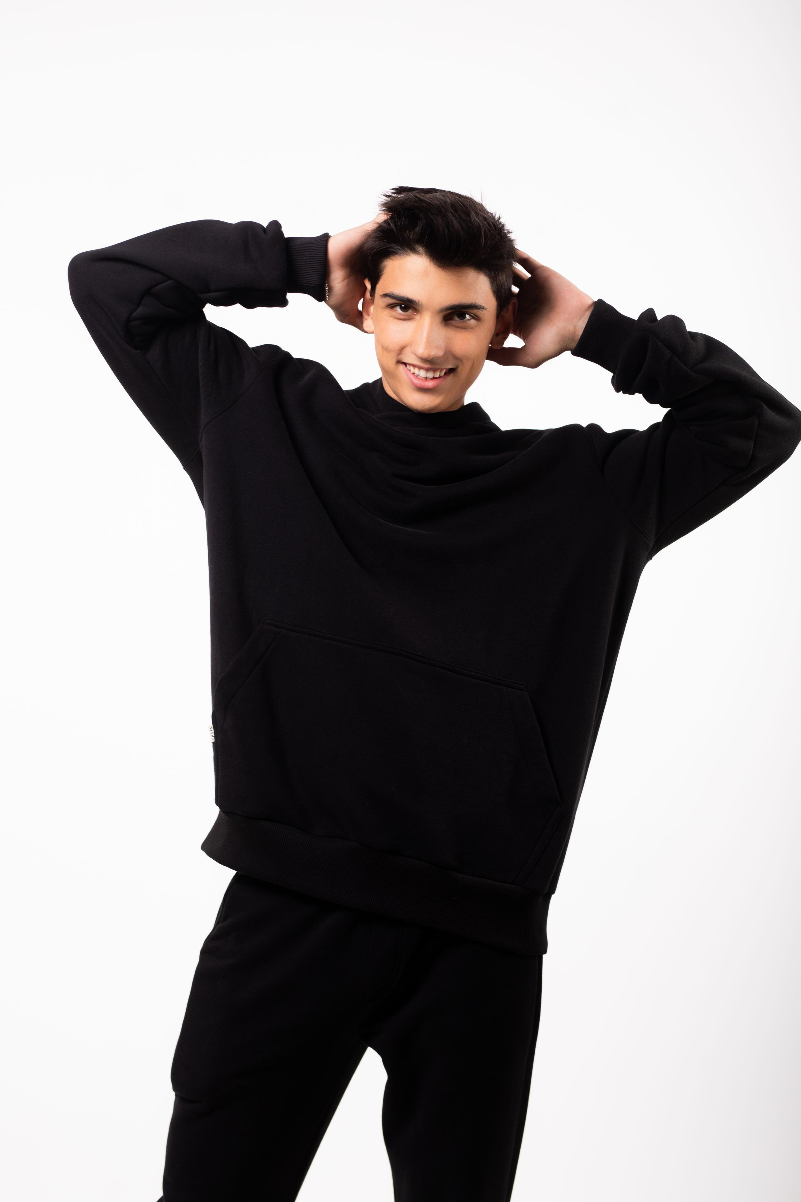 Маркетплейсы. Фотограф Артур Дзахмишев