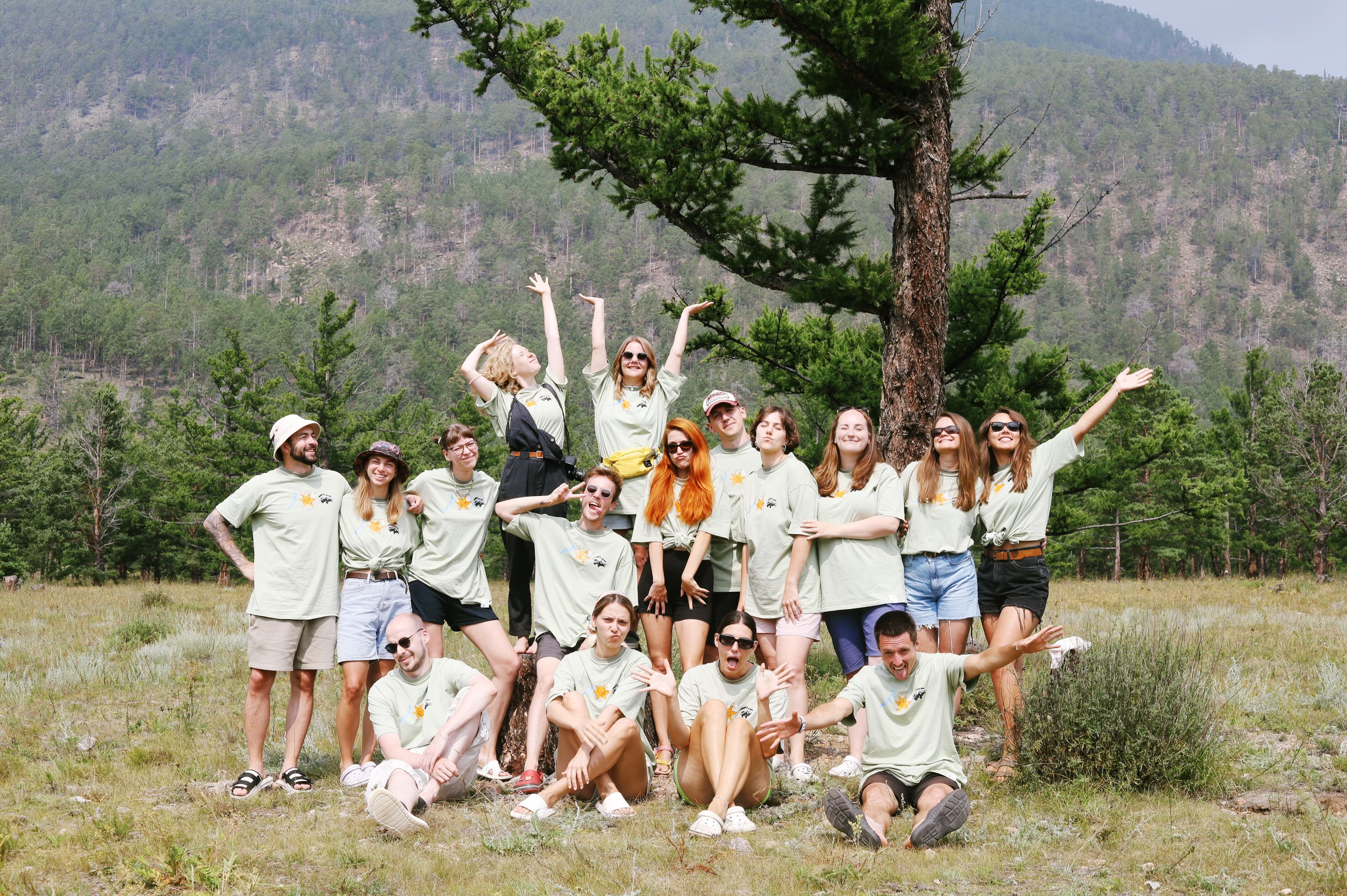 Лето 2024 / палатки. 1642 — первый лагерь для взрослых на Байкале