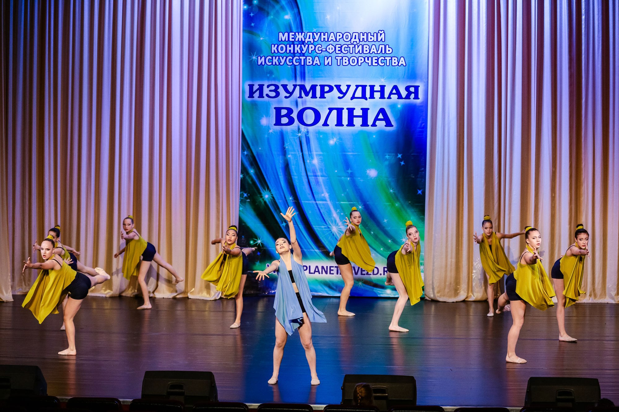 Репортажная фотосъемка детских музыкально-танцевальных фестивалей. Репортажный фотограф | Роза Хутор Красная Поляна Сочи Сириус