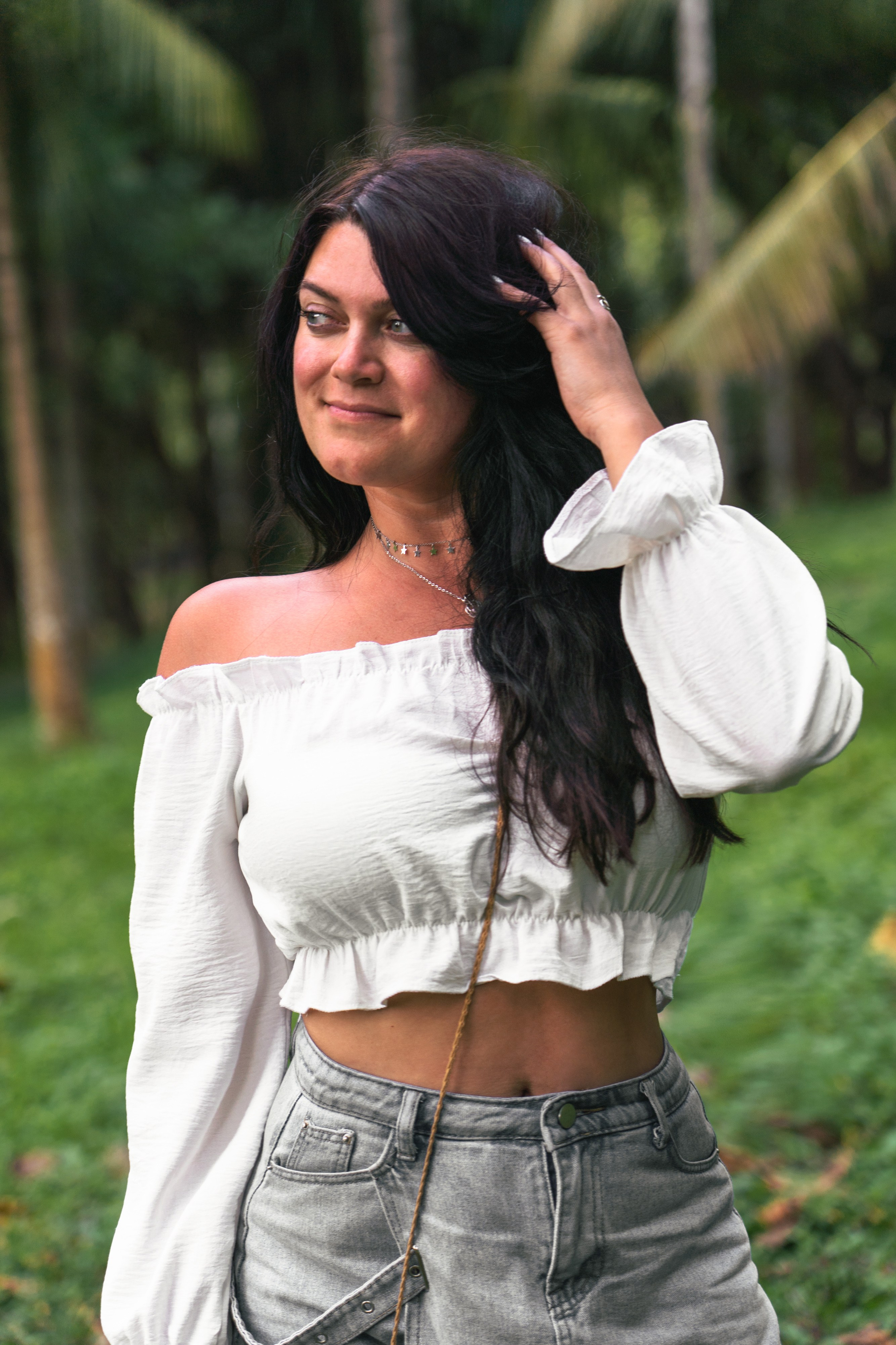 Bathing with elephants in Pinnawala, Botanical Garden