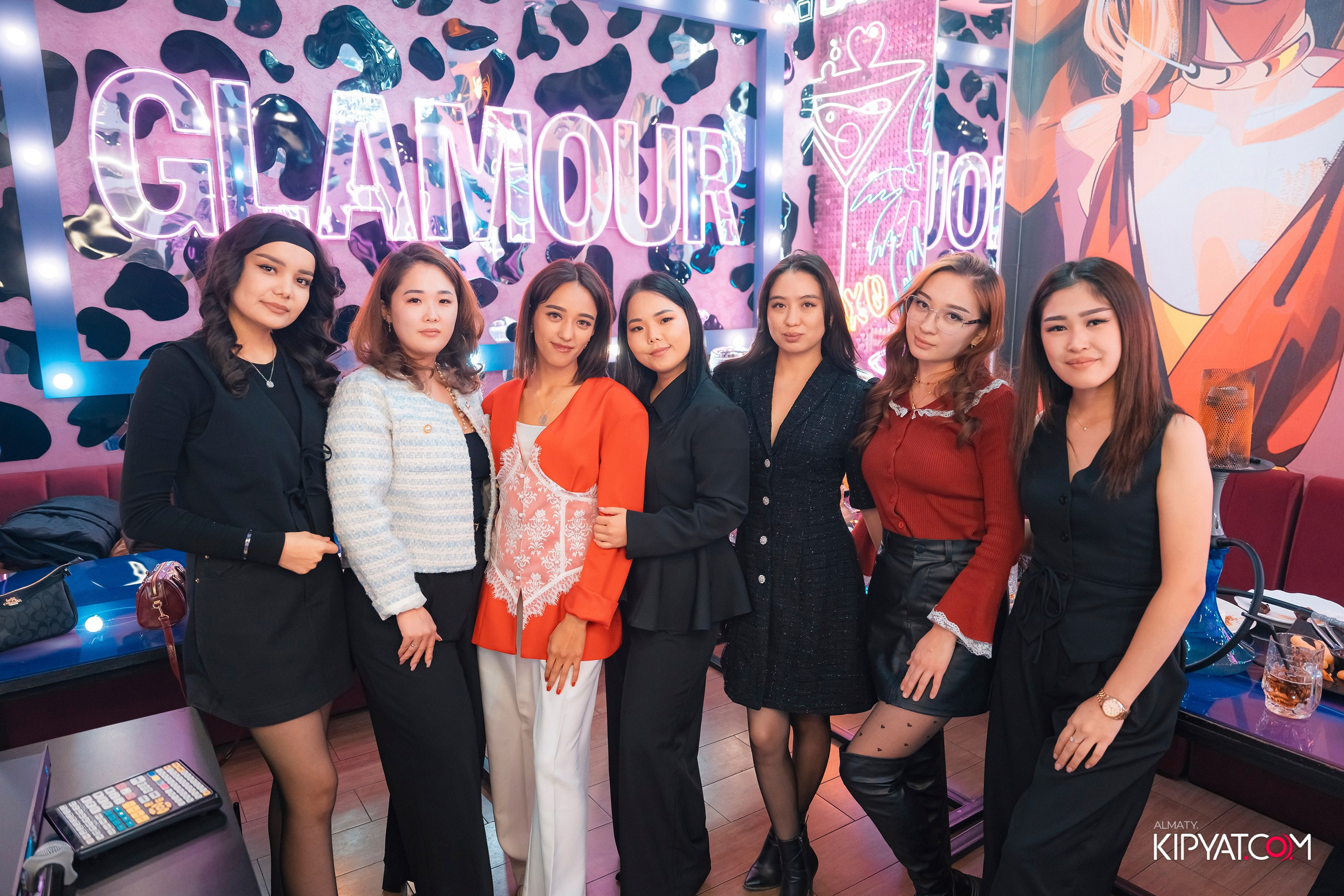 УХО И МЕДВЕДЬ НА КУРМАНГАЗЫ. КИПЯТКОМ АЛМАТЫ! Фотосъемка мероприятий в Алматы