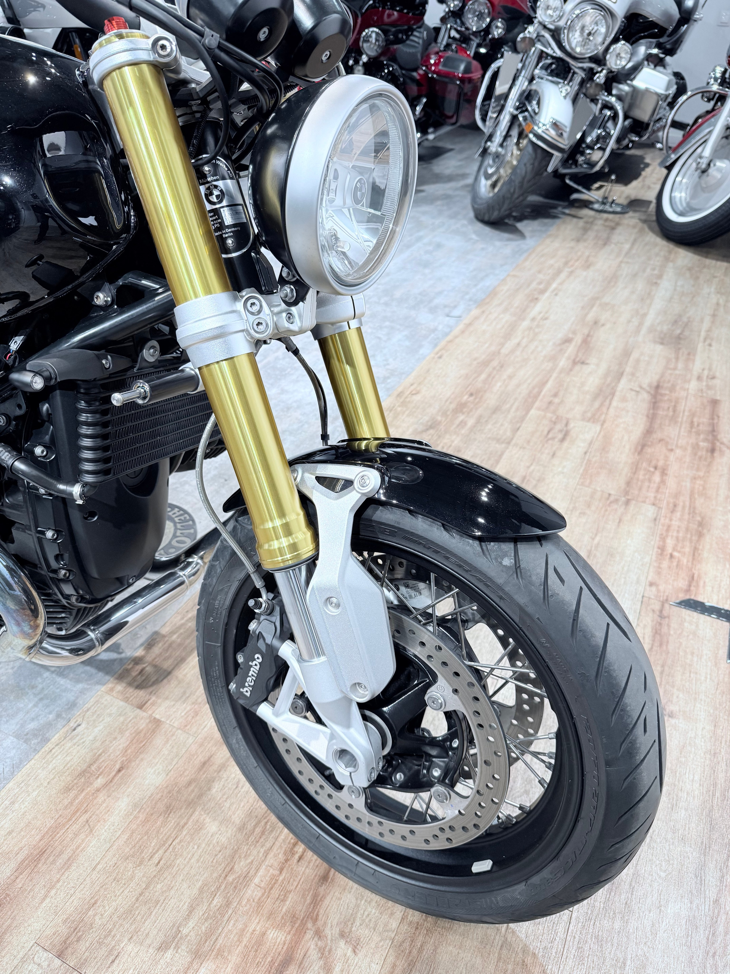 BMW R Nine T Black Storm. Hello Davidson, Москва. Только хорошие мотоциклы…