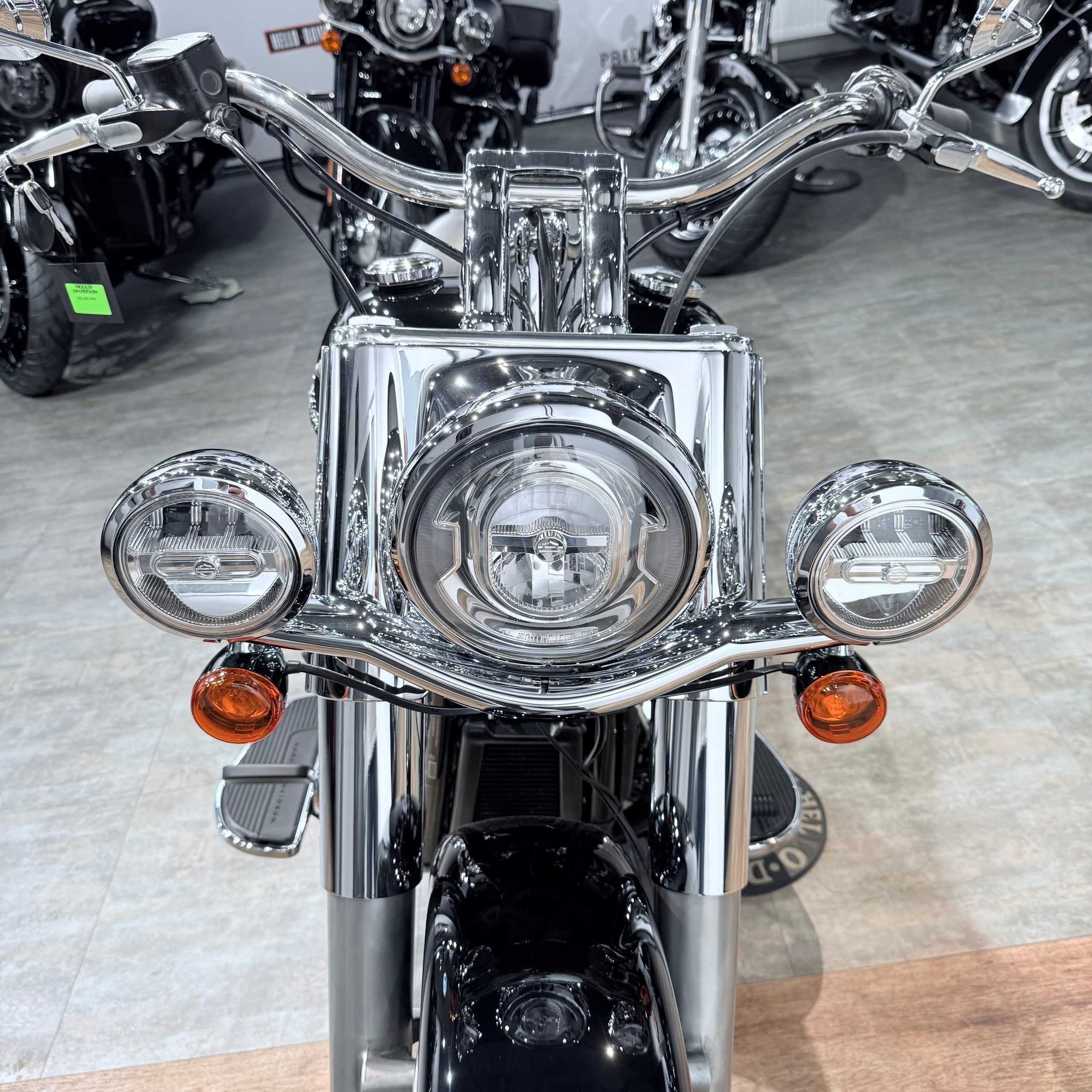 Купить Harley-Davidson 2018 Softail Deluхе 107 АВS (Softail/Dyna) — подробнее на сайте. Hello Davidson, Москва. Только хорошие мотоц
