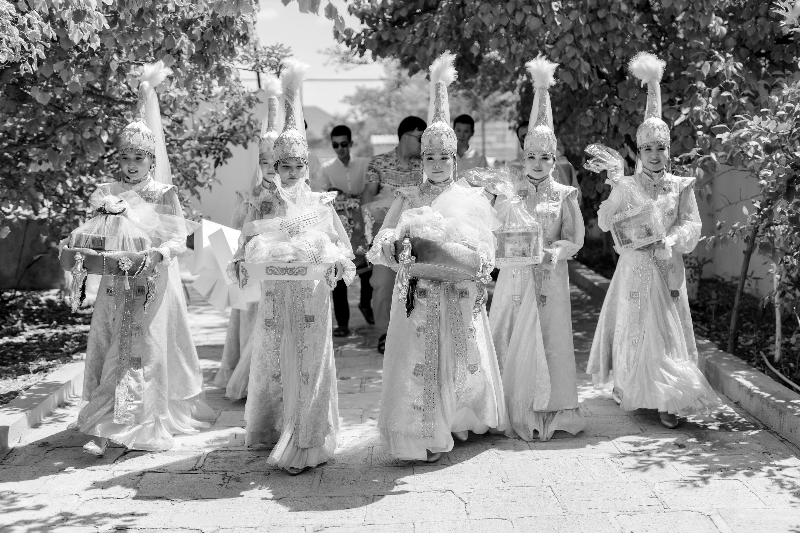 Aynur — syrğa salu. Wedding and Love story Photographer