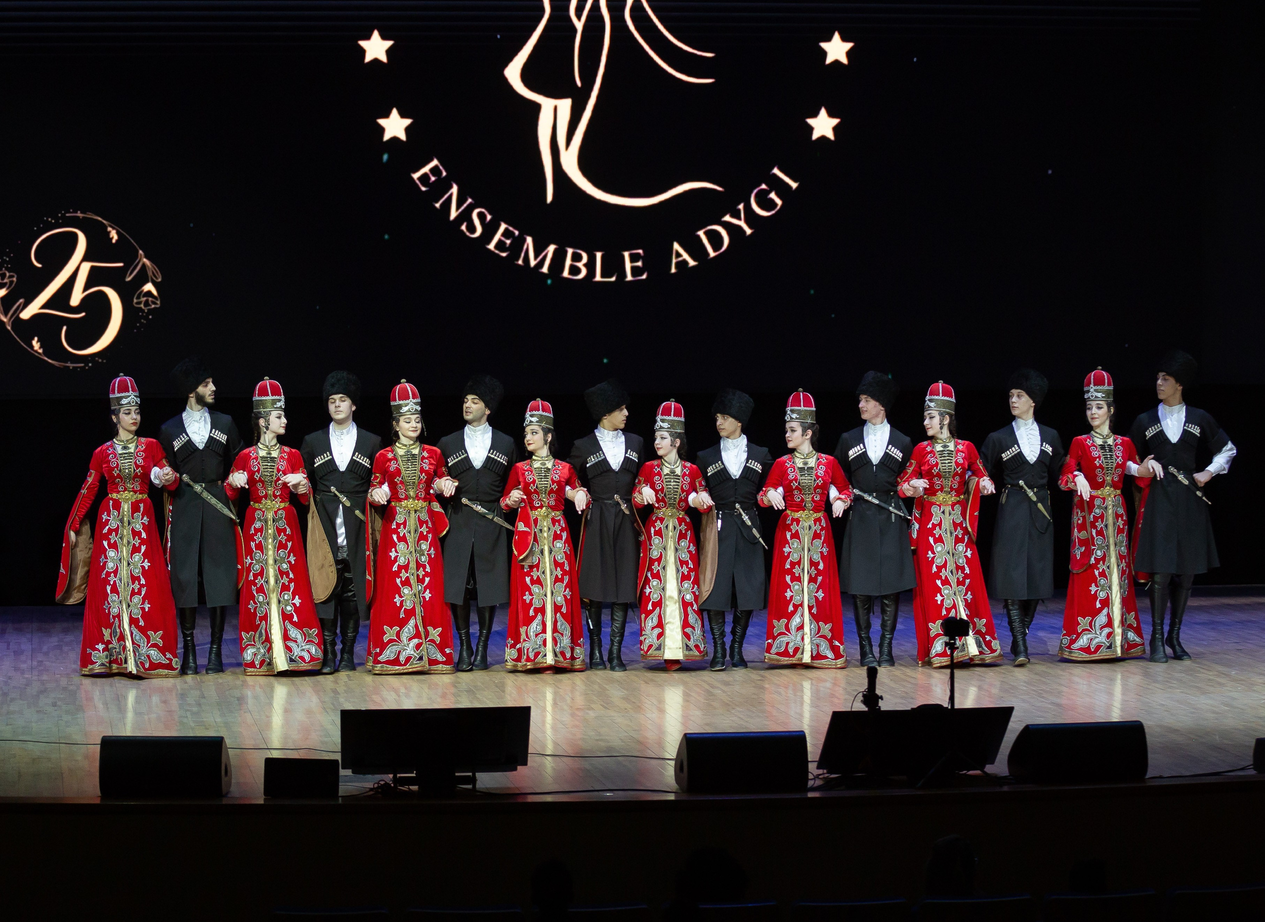 Юбилейный концерт танцевального коллектива «Адыги». Репортажный фотограф в Москве