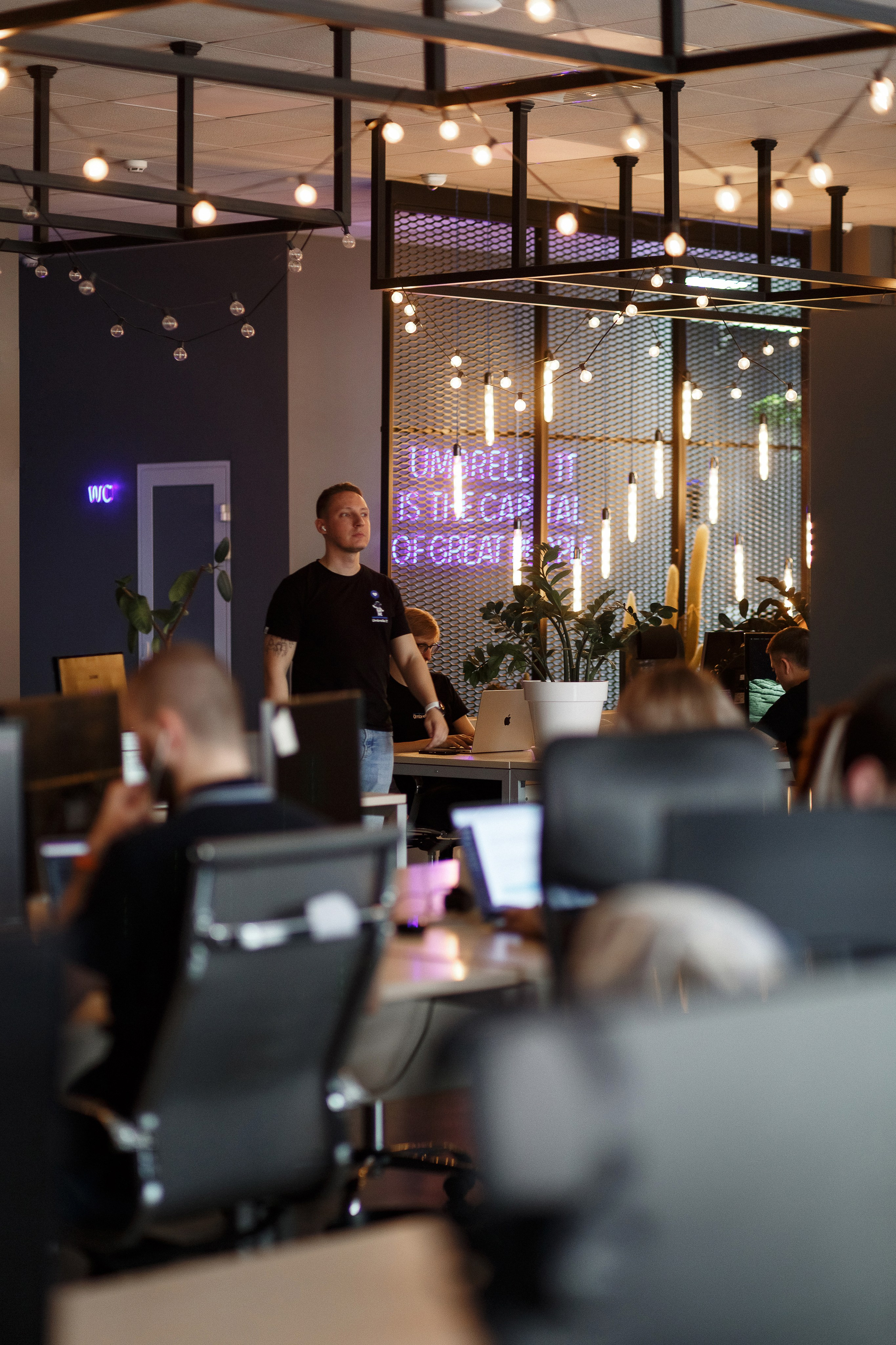 Фотосессия сотрудников и офиса для компании Амбрелла Таганрог. Свадебный и семейный фотограф в Таганроге Бакарюк Антон