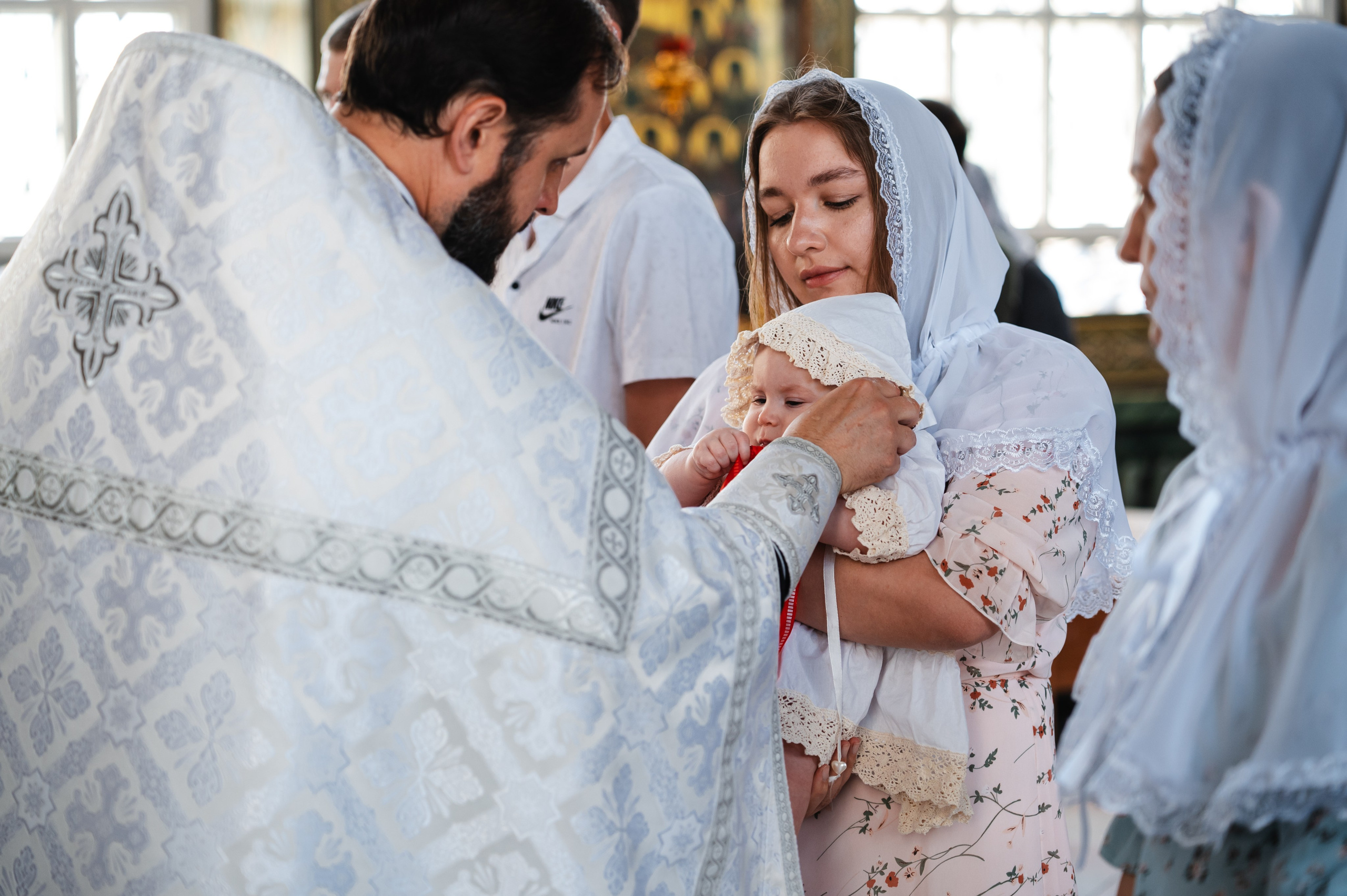 Таинство Крещения Дарьи (Храм Преполовения Пятидесятницы). Фотограф Ярута Оксана / Ростов-на-Дону